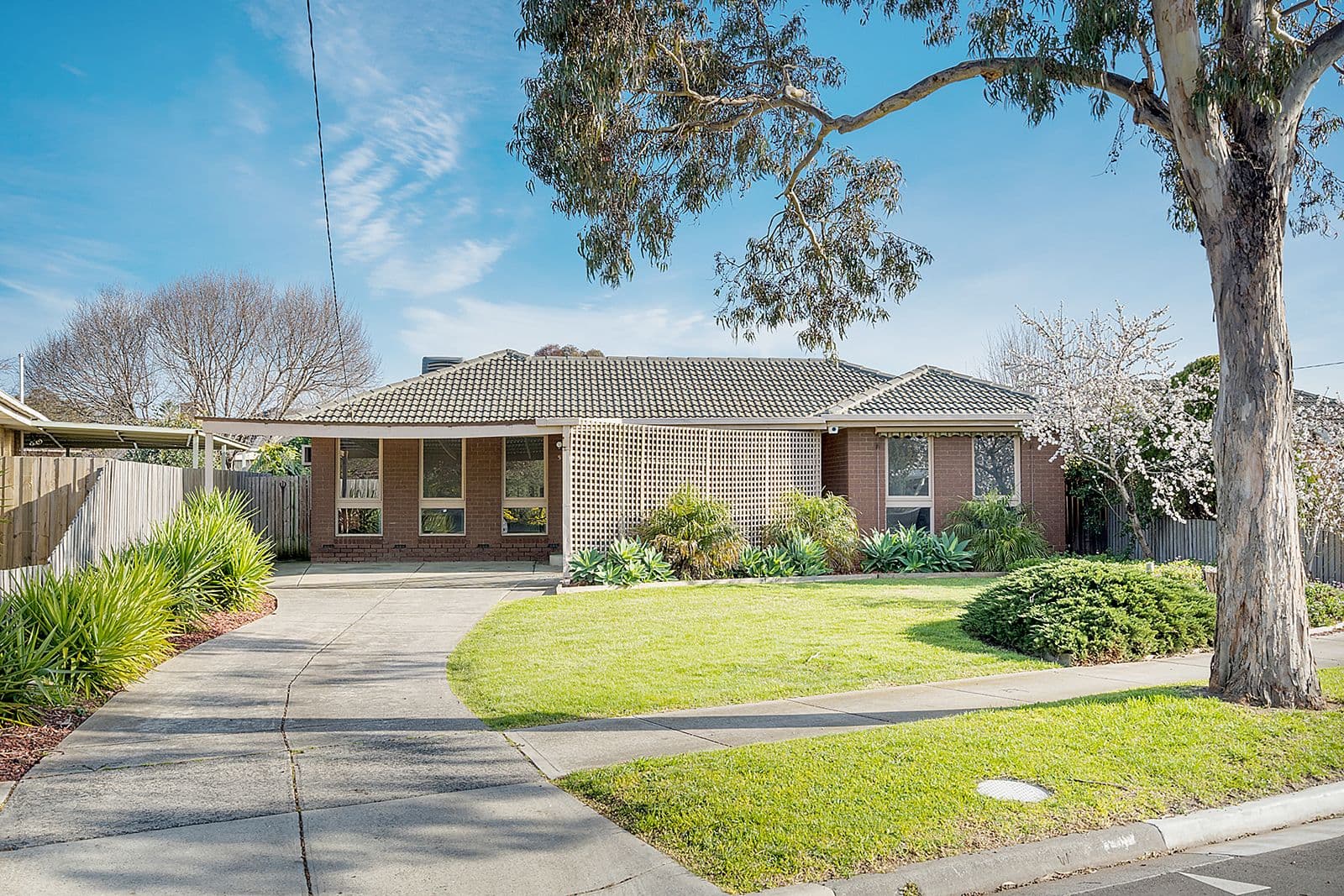 5 Martha Court, Craigieburn VIC 3064, Craigieburn - Thumbnail 2