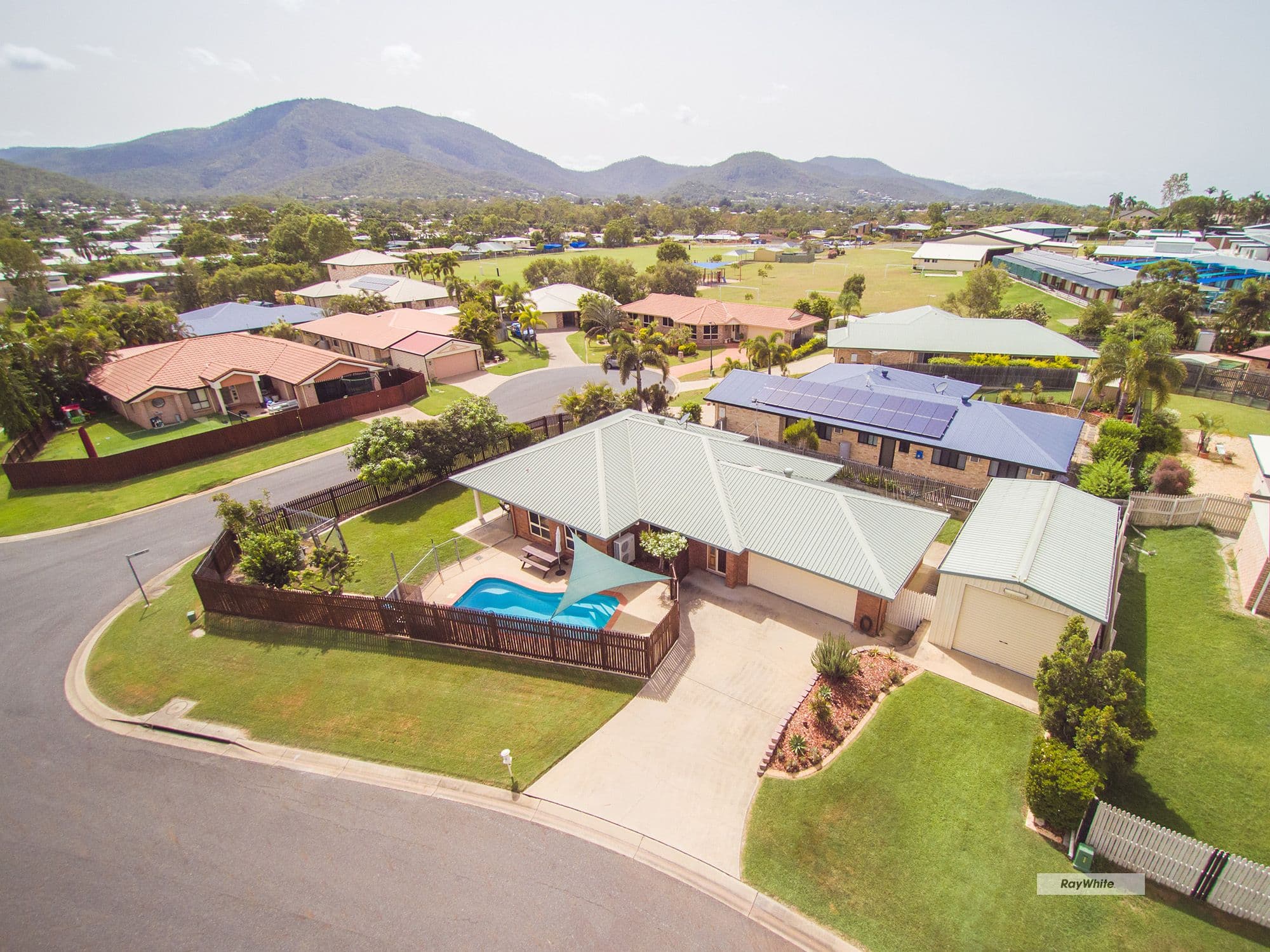 8 Neish Court, Norman Gardens QLD 4701, Norman Gardens - Image 1