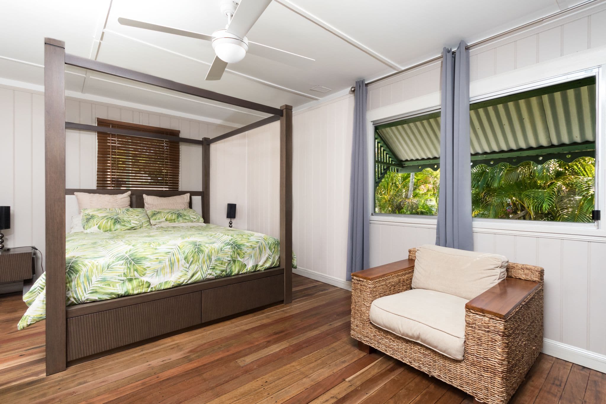 34 Crescent Avenue, Hope Island QLD 4212, Hope Island - Thumbnail 3