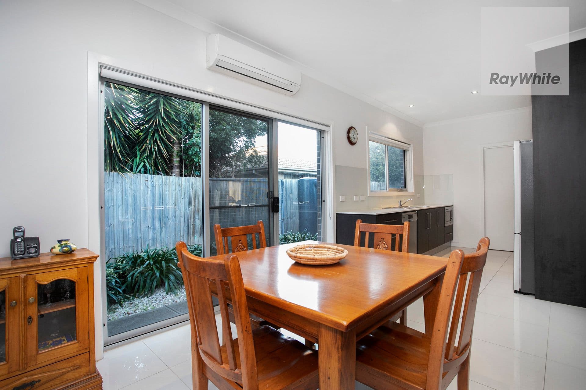 8 Birch Avenue, Tullamarine VIC 3043, Tullamarine - Thumbnail 4