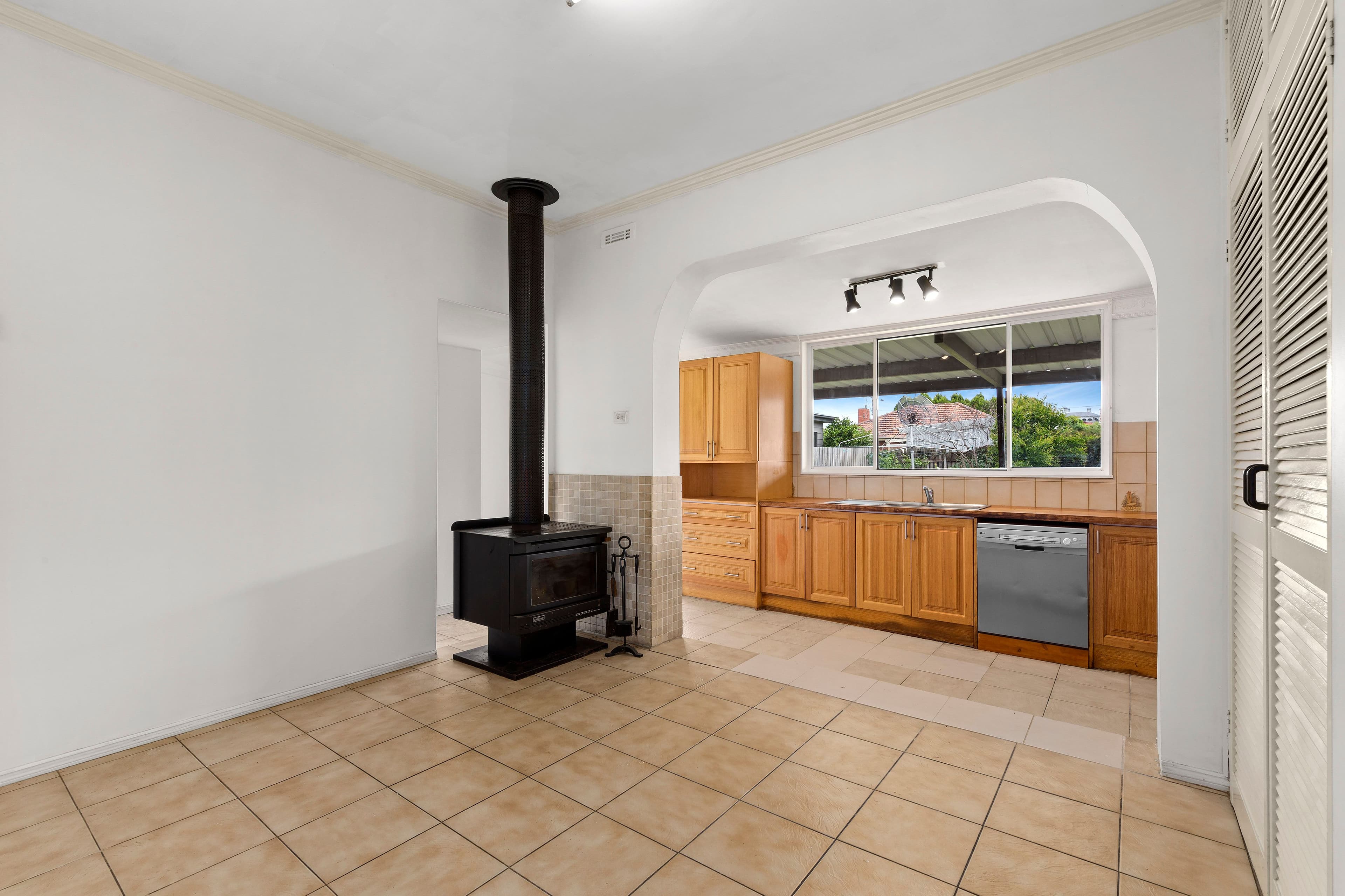 33 Sheila Street, Preston VIC 3072, Preston - Thumbnail 4