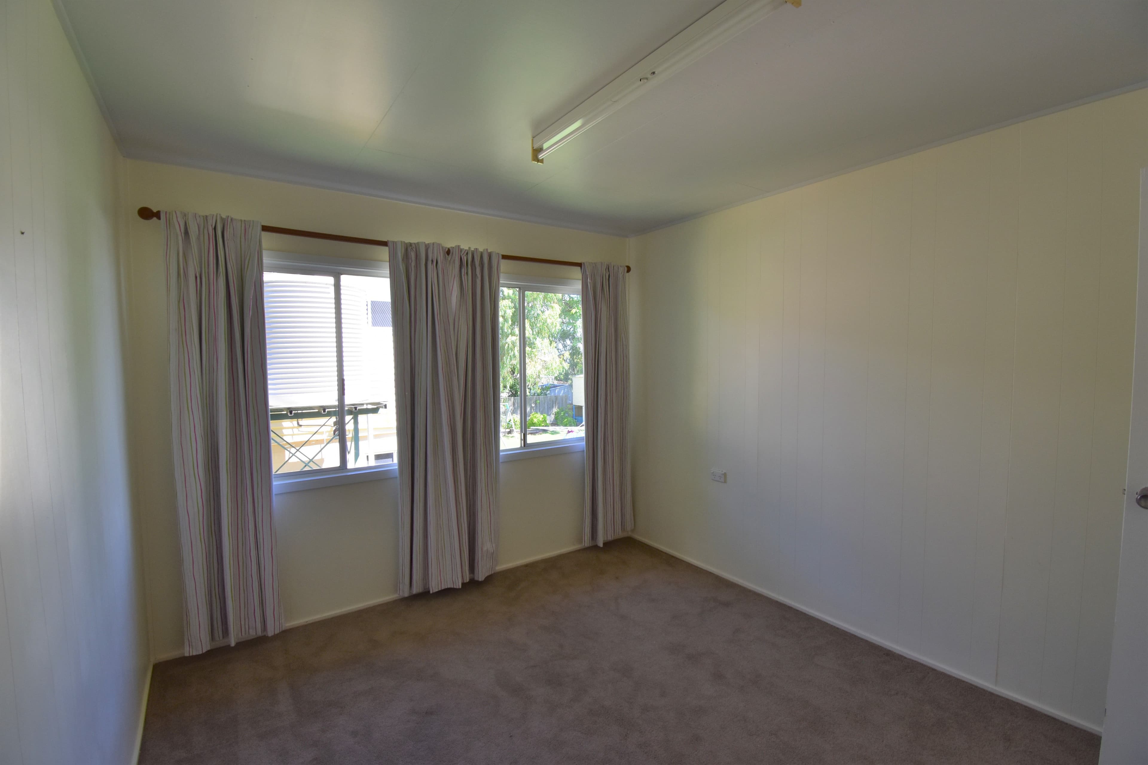 169 Kingfisher Street, Longreach QLD 4730, Longreach - Thumbnail 7