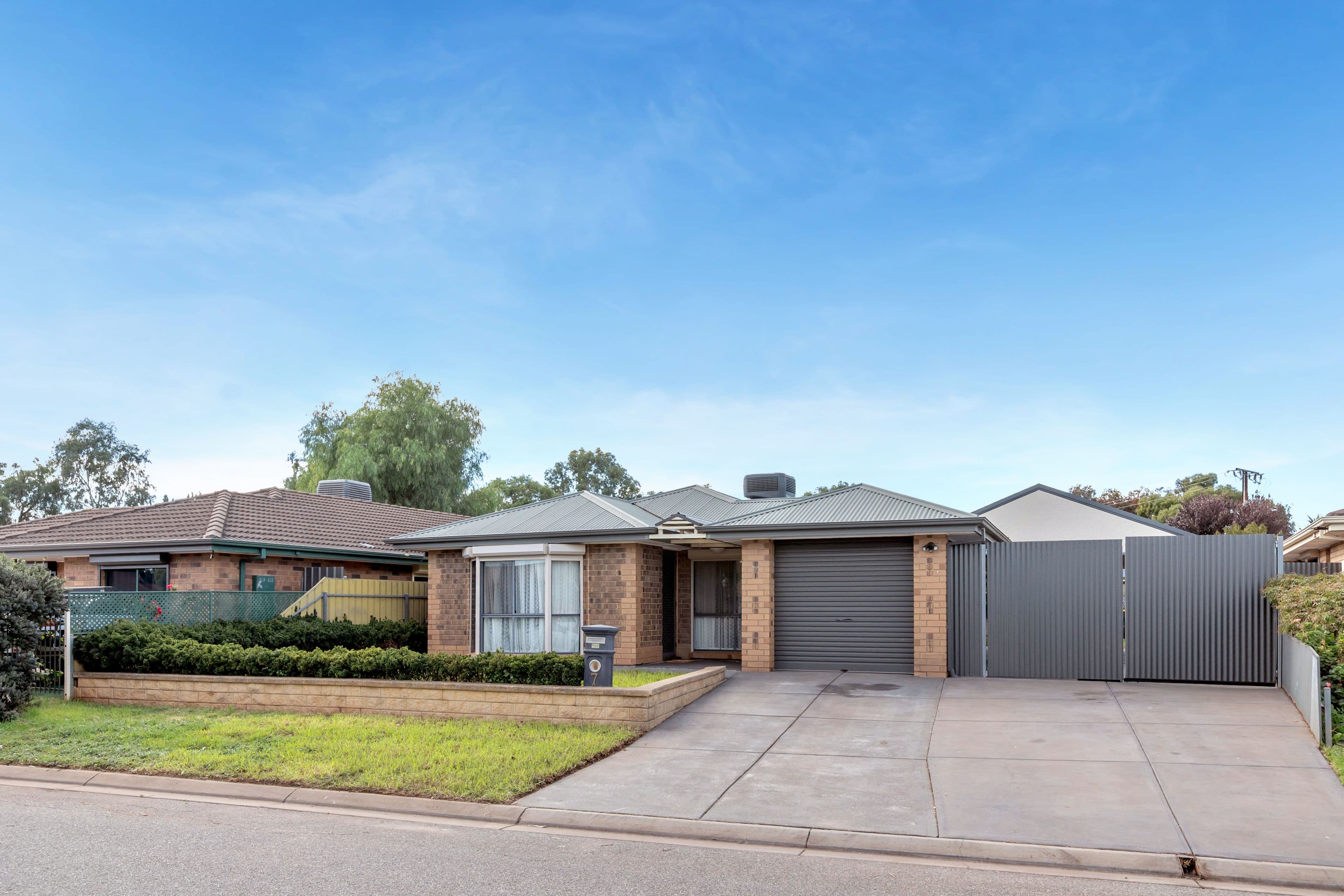 7 Riddoch Drive, Andrews Farm SA 5114, Andrews Farm - Thumbnail 2