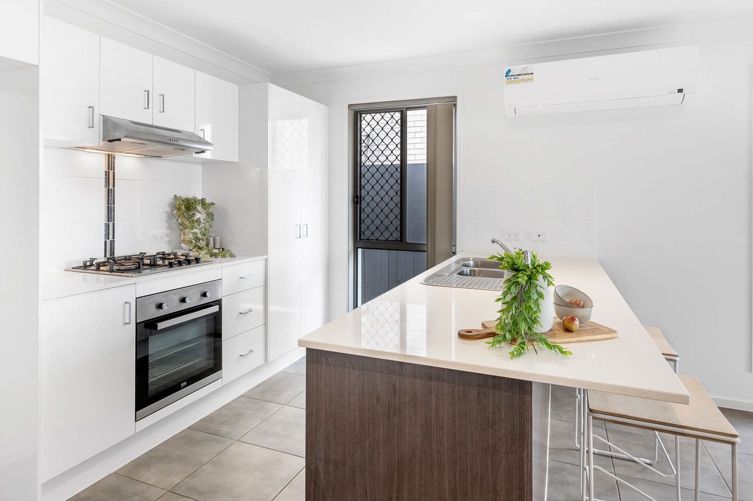 13 Mcveigh Street, Pimpama QLD 4209, Pimpama - Thumbnail 2
