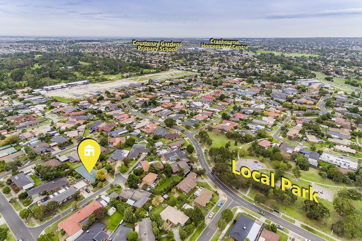 7 Balsam Court, Cranbourne North VIC 3977, Cranbourne North - Thumbnail 3