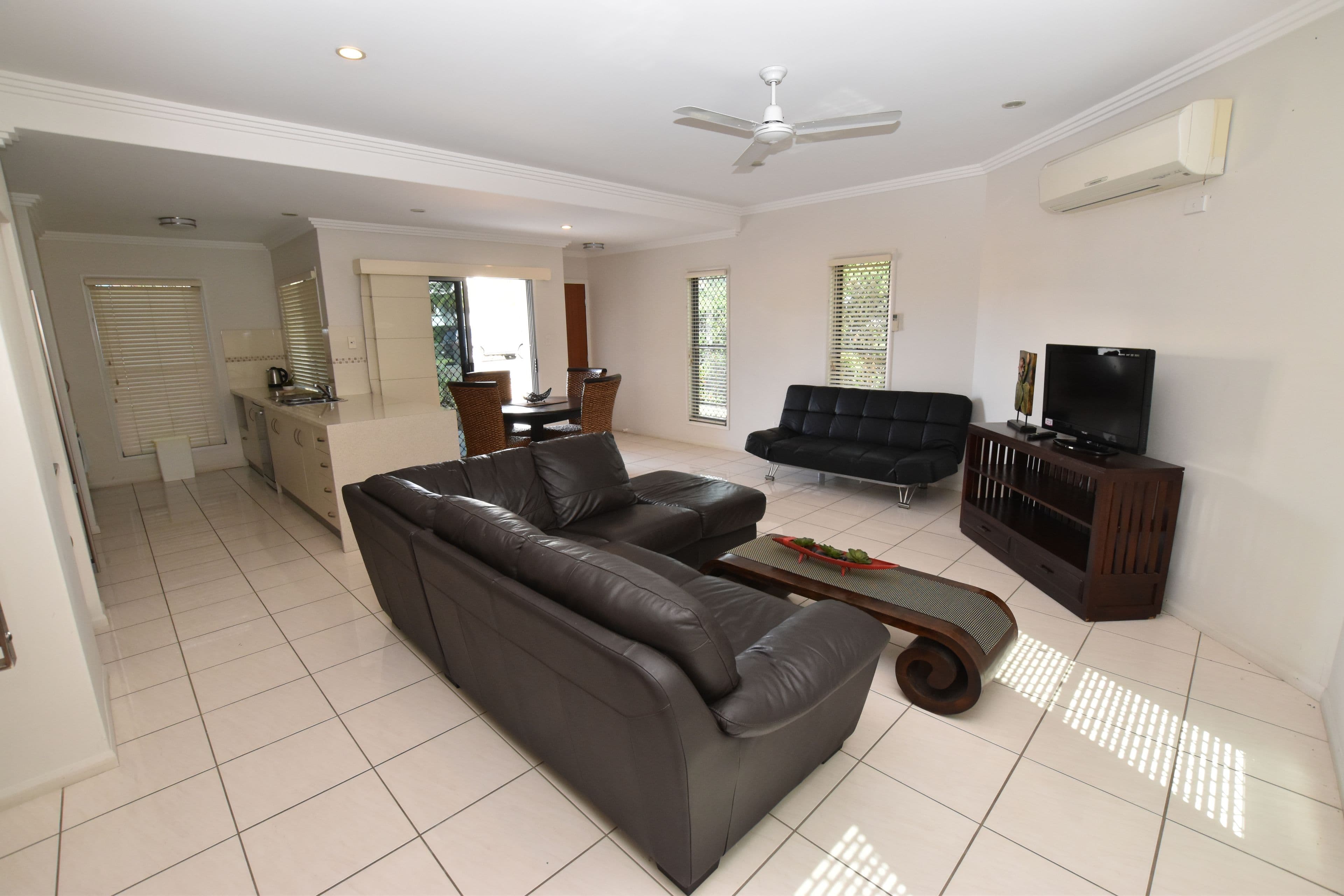 15 Glenlyon Street, Gladstone Central QLD 4680, Gladstone Central - Thumbnail 8