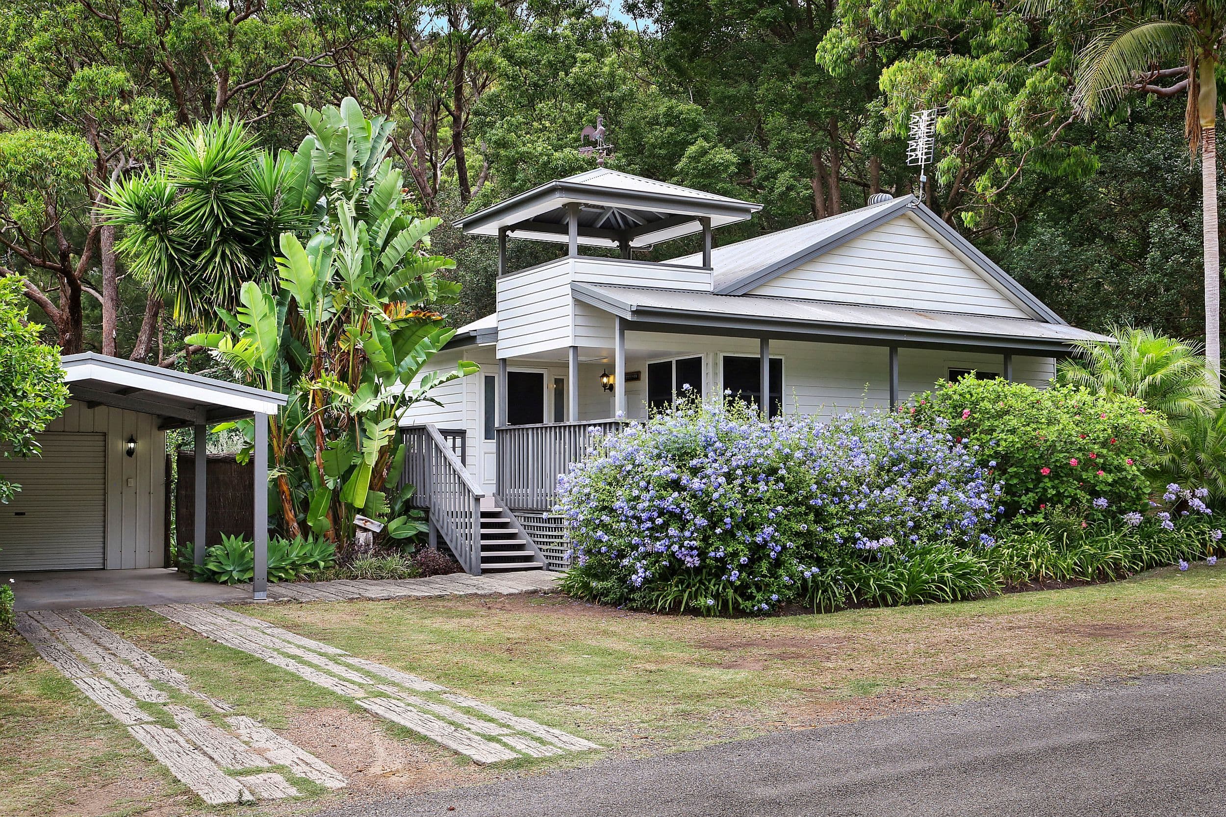 52 Venice Road, Pretty Beach - Image 1