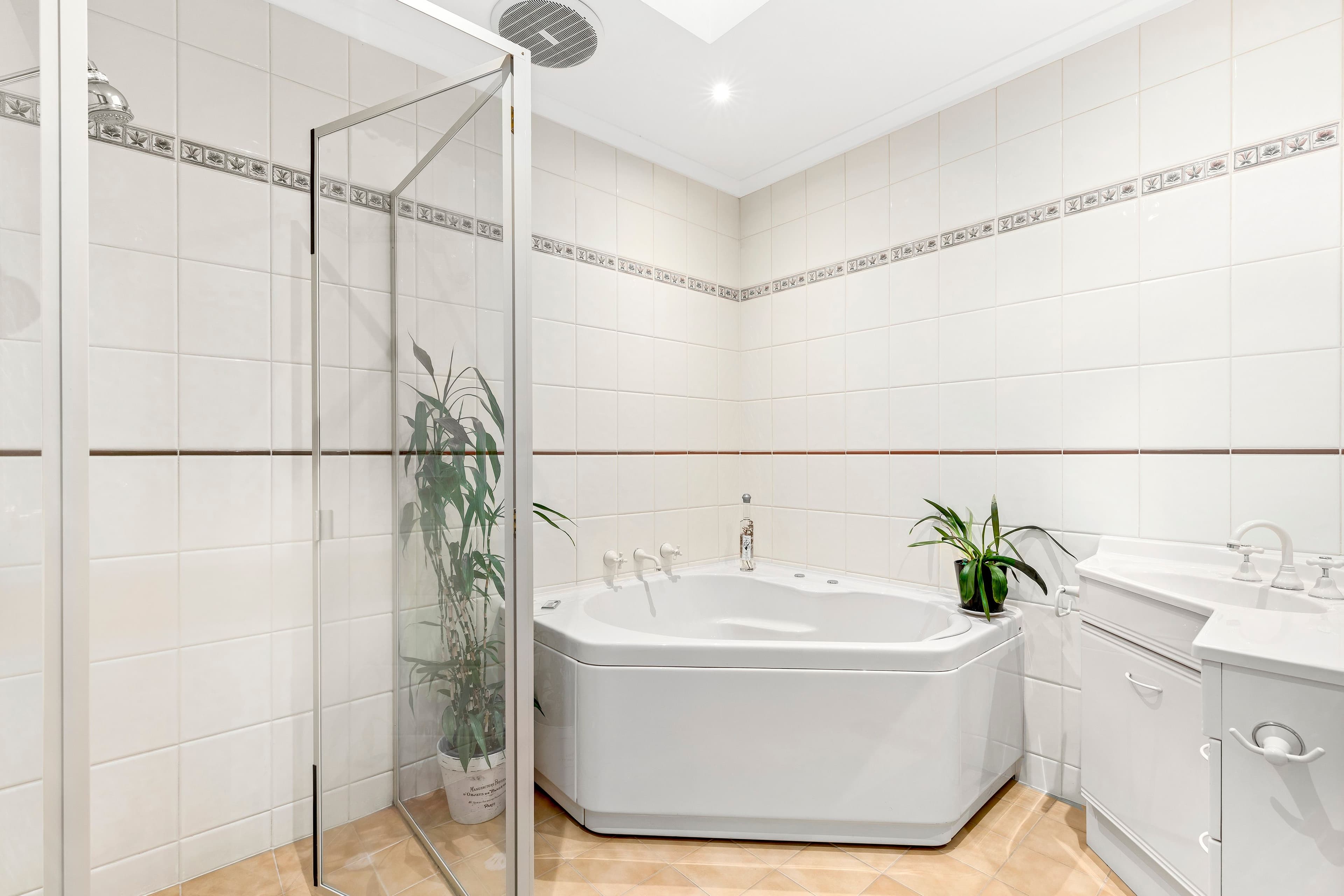 4 Dana Street, Doncaster VIC 3108, Doncaster - Thumbnail 8