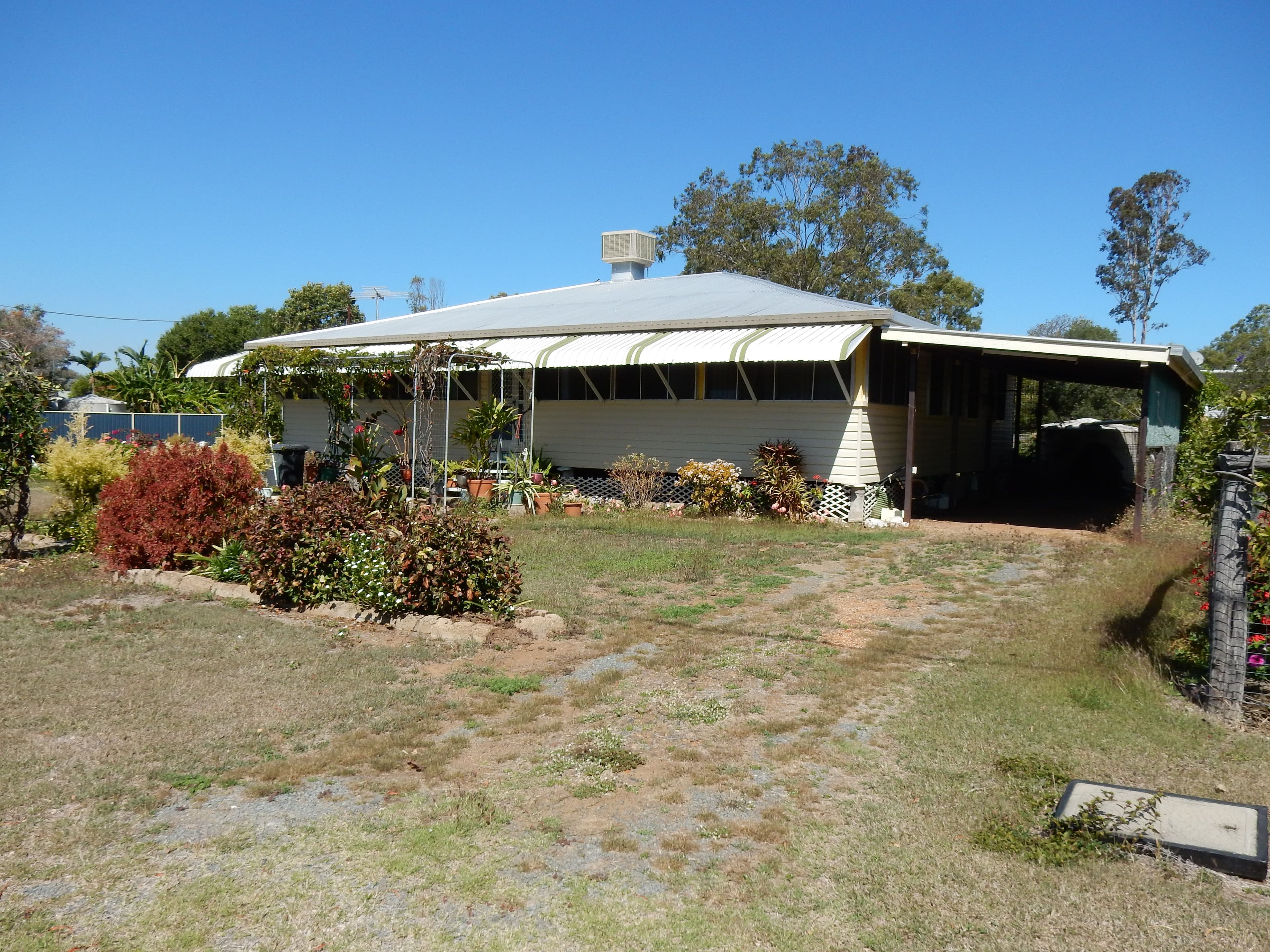 16 Warren Street, Goovigen QLD 4702, Goovigen - Thumbnail 2