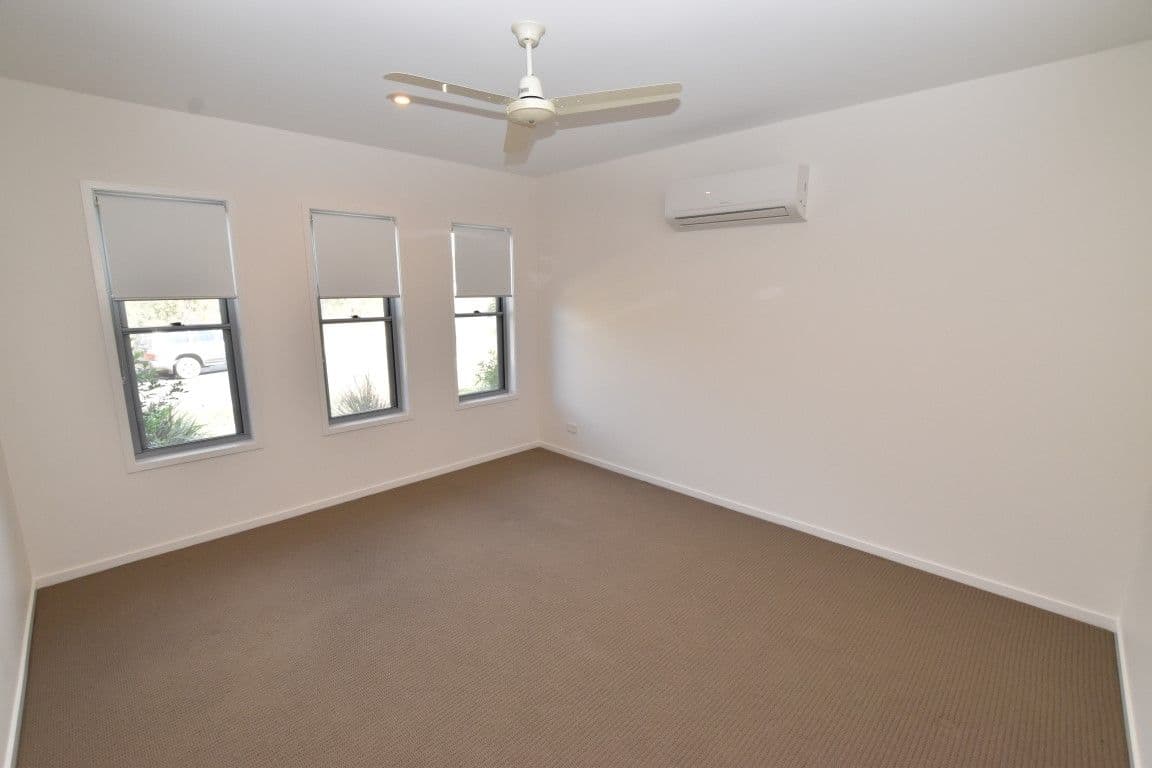 19 Telopea Place, Kirkwood QLD 4680, Kirkwood - Thumbnail 5