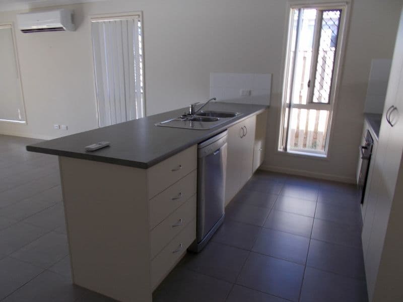 31 Scarborough Circuit, Blacks Beach QLD 4740, Blacks Beach - Thumbnail 4