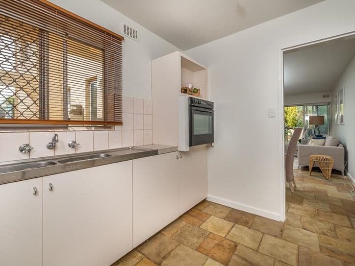 1/51 Hastings Street, Scarborough WA 6019, Scarborough - Thumbnail 5