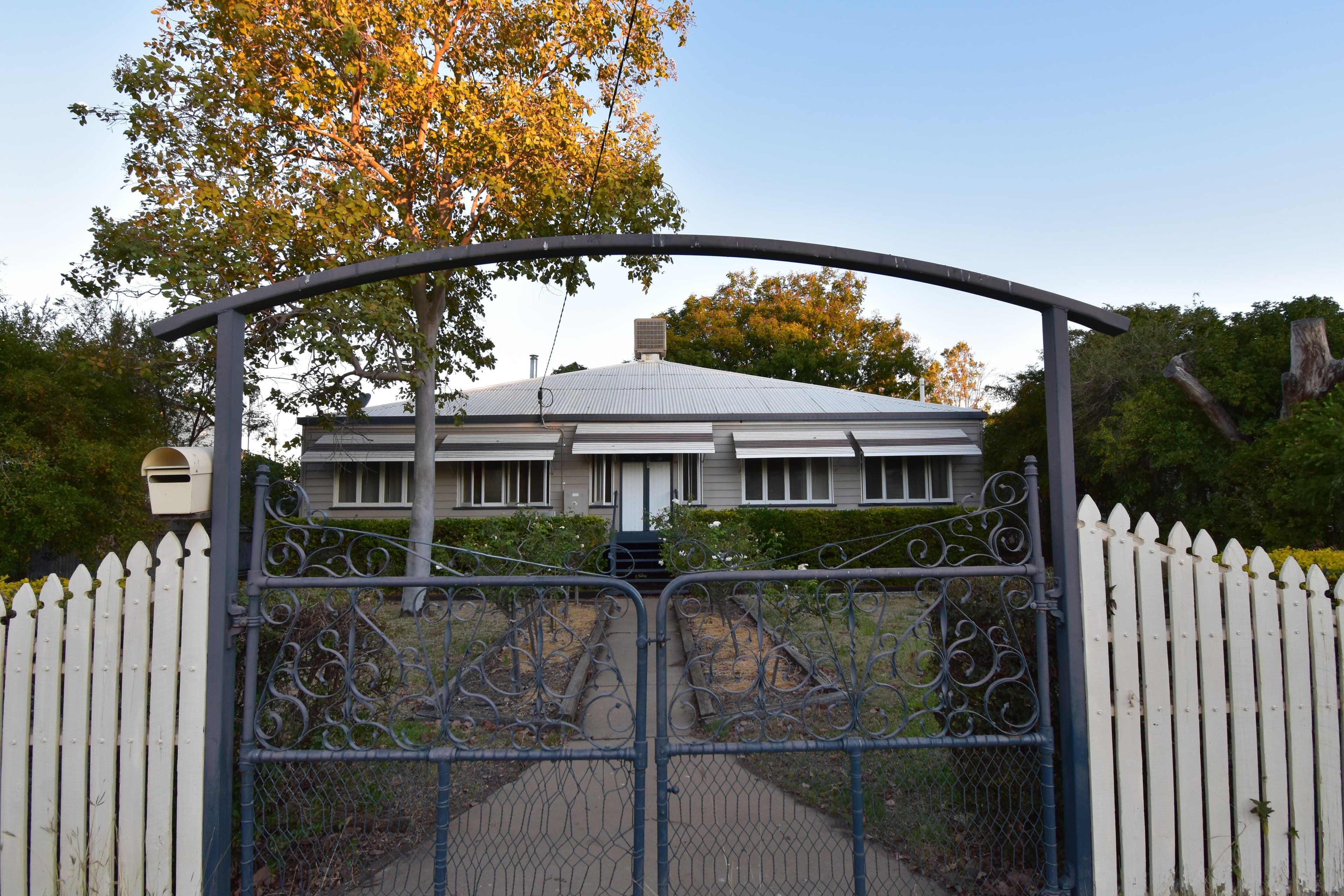 104 Kingfisher Street, Longreach QLD 4730, Longreach - Image 1