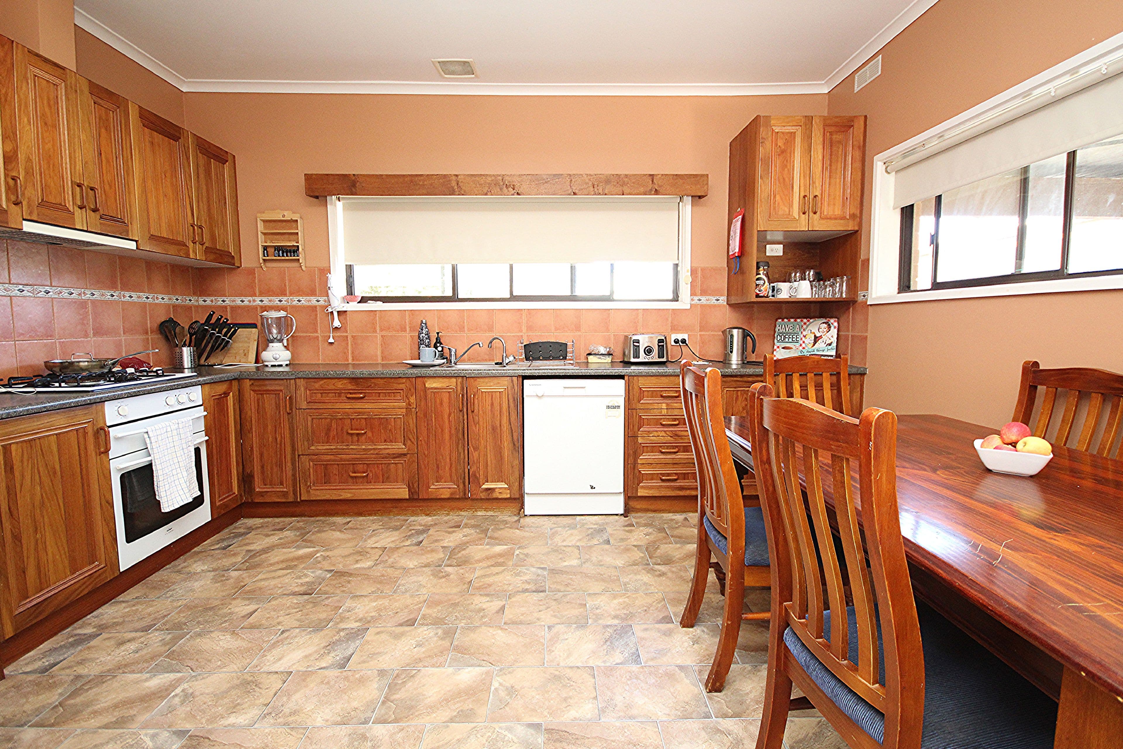 4 Carter Street, Horsham VIC 3400, Horsham - Thumbnail 3