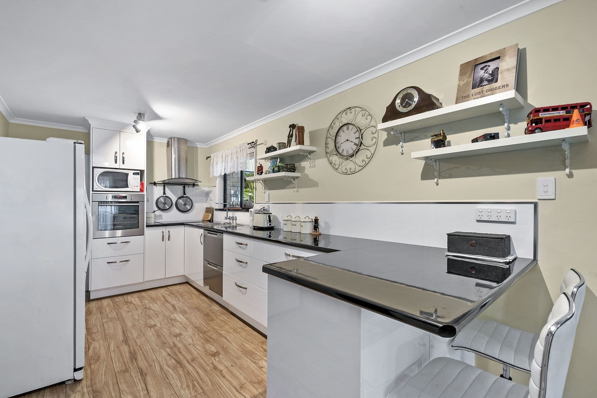10 Kerwalli Street, Deception Bay QLD 4508, Deception Bay - Thumbnail 6