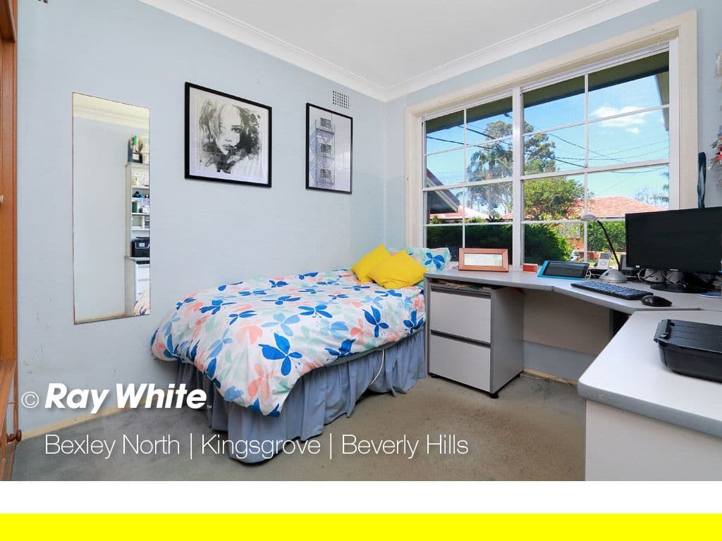 6 Maryl Avenue, Roselands - Thumbnail 8