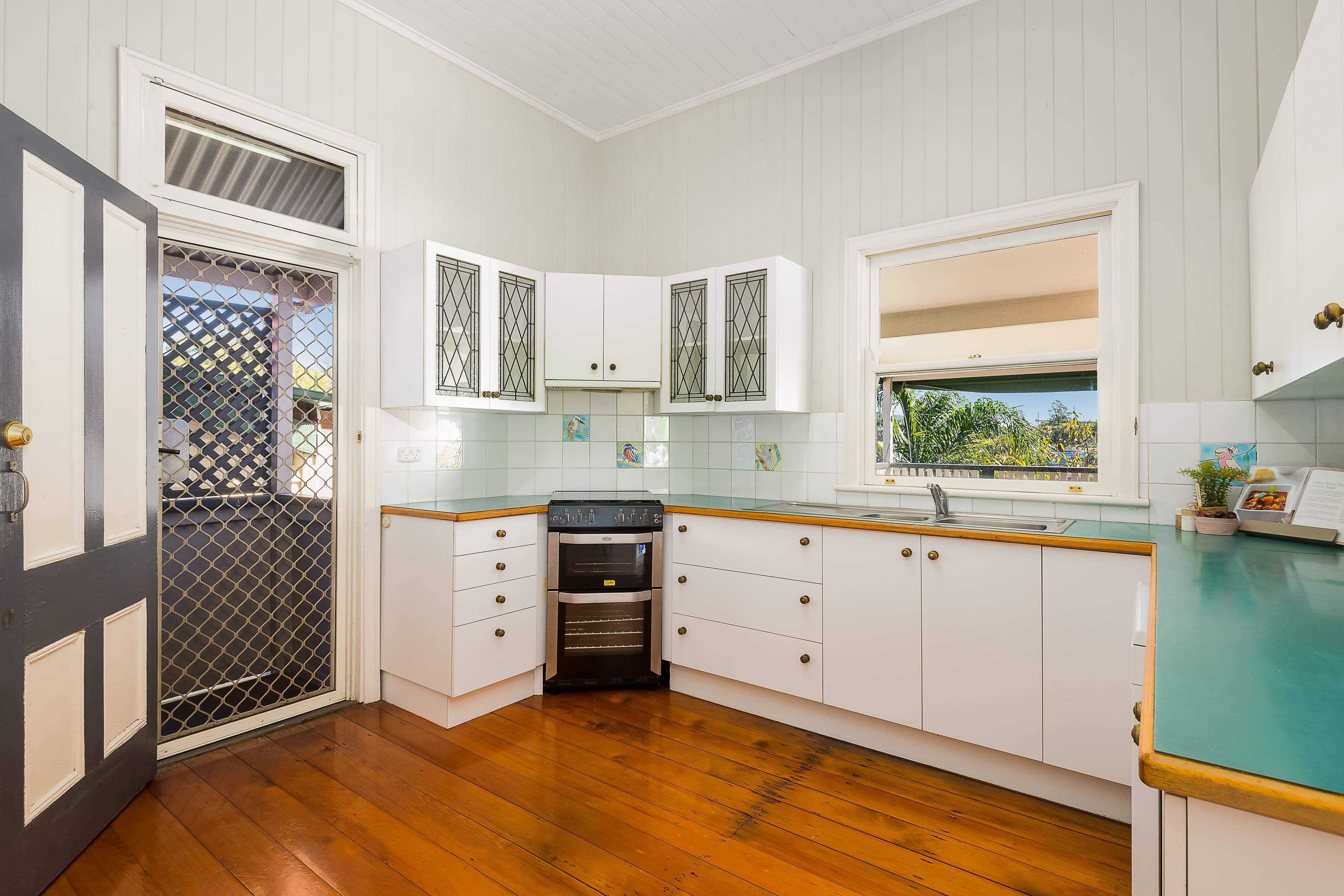 8 Wyndham Street, Herston QLD 4006, Herston - Thumbnail 4