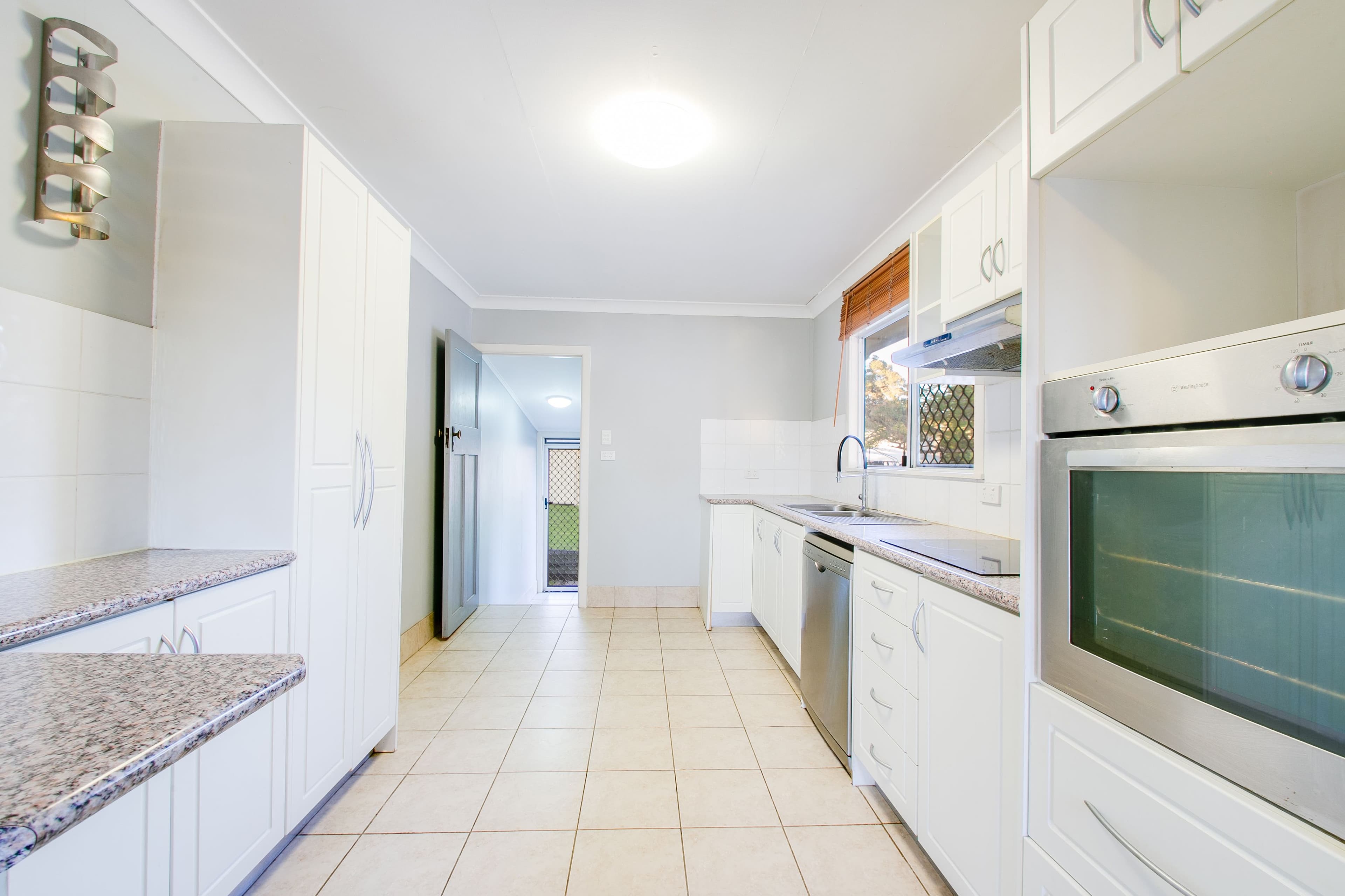 22 Vivian Street, Eastern Heights QLD 4305, Eastern Heights - Thumbnail 8