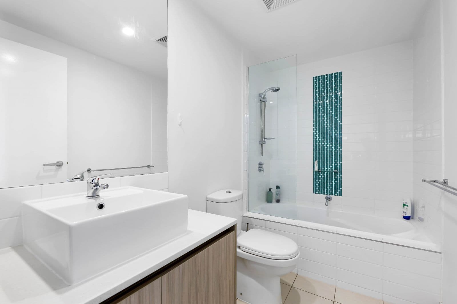 42 Laver Drive, Robina QLD 4226, Robina - Thumbnail 4
