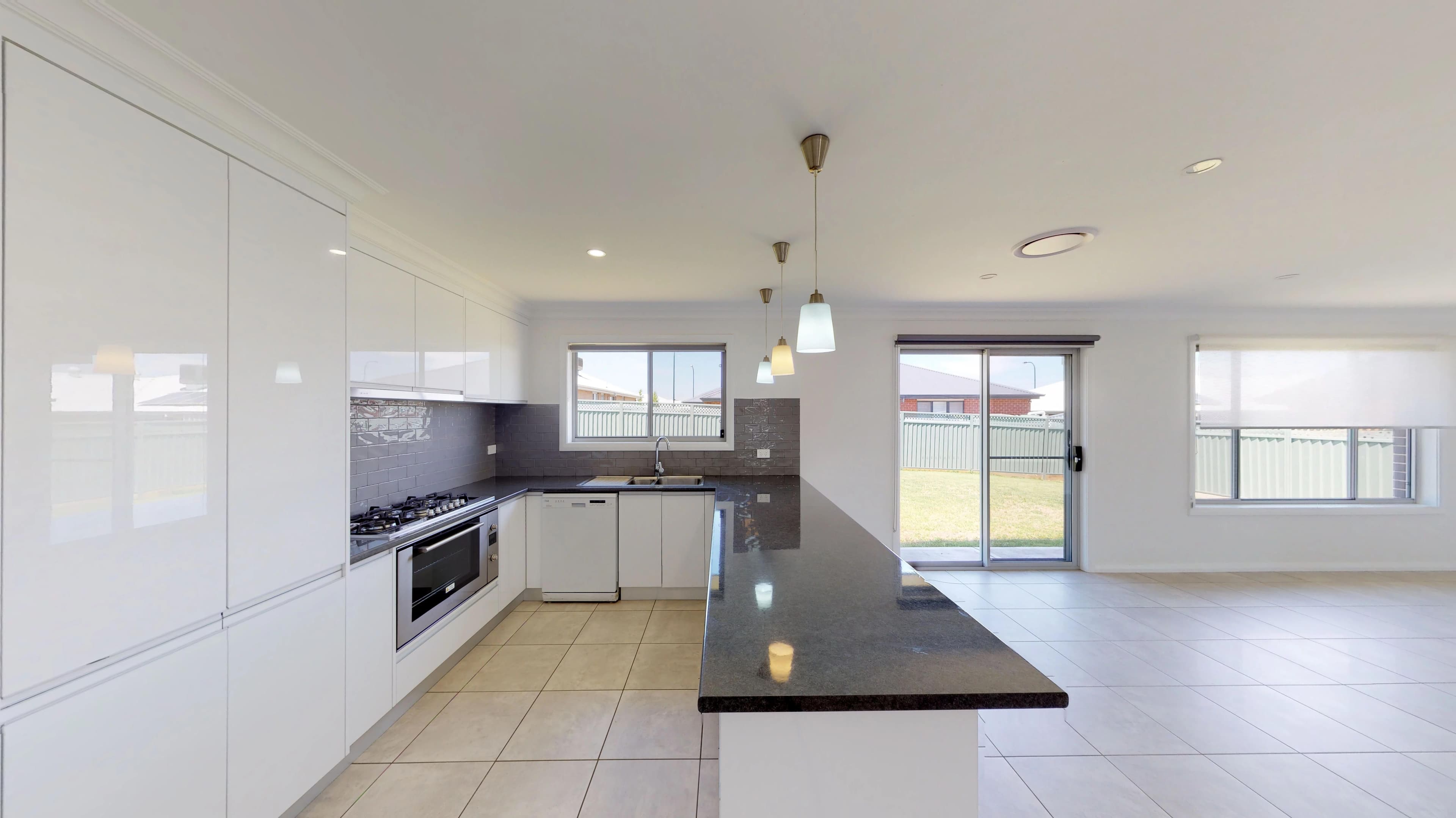 8 Venetian Court, Dubbo - Thumbnail 4