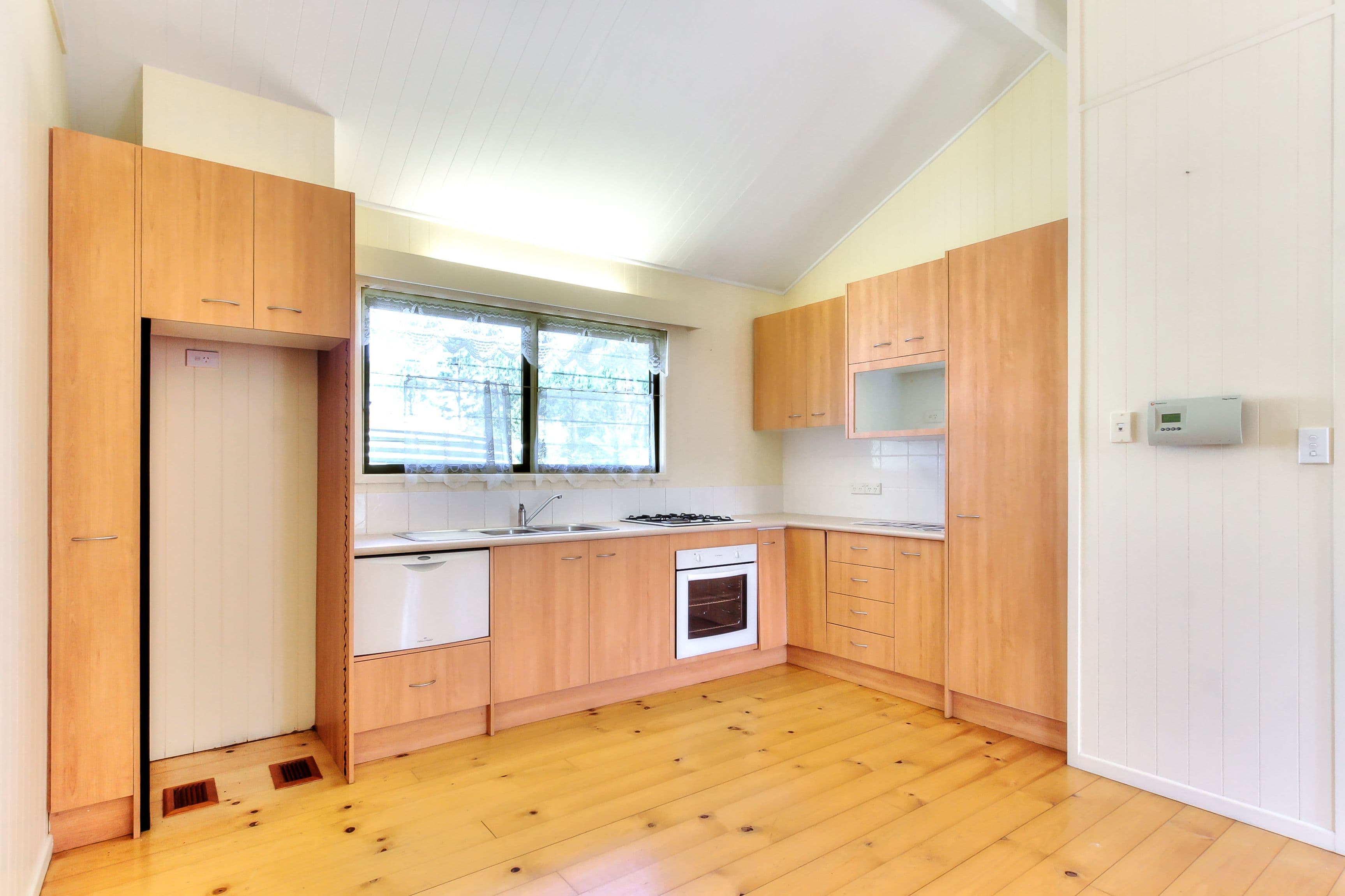 26 Andrew Road, Greenbank QLD 4124, Greenbank - Thumbnail 3