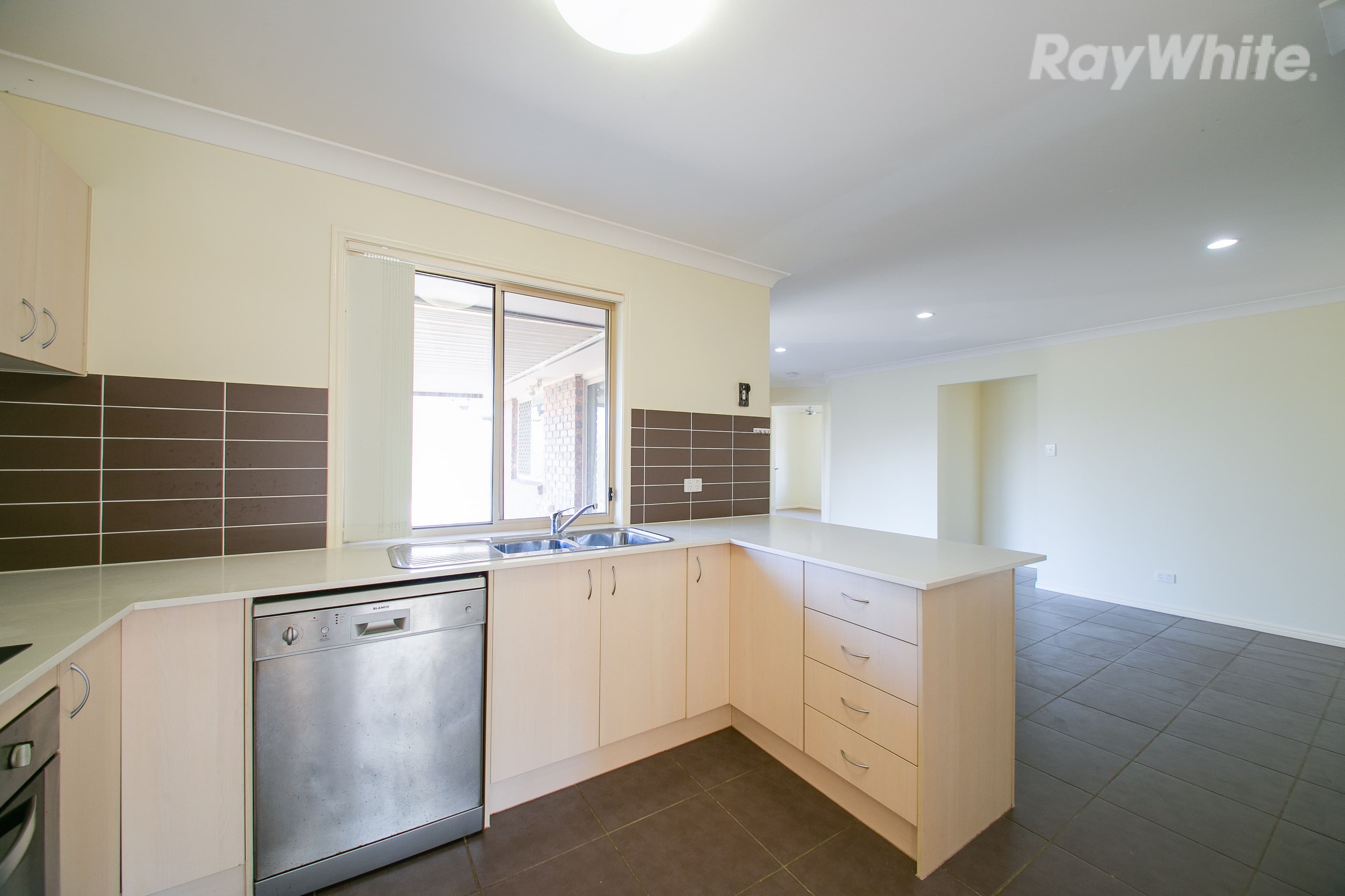 18 Barwell Street, Brassall QLD 4305, Brassall - Thumbnail 4