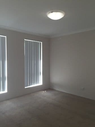 92 HAWTHORY Road, Kilsyth, Kilsyth - Thumbnail 4