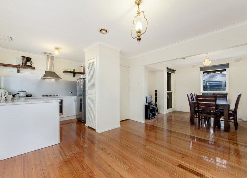 2 Bretton Court, St Albans VIC 3021, St Albans - Thumbnail 4