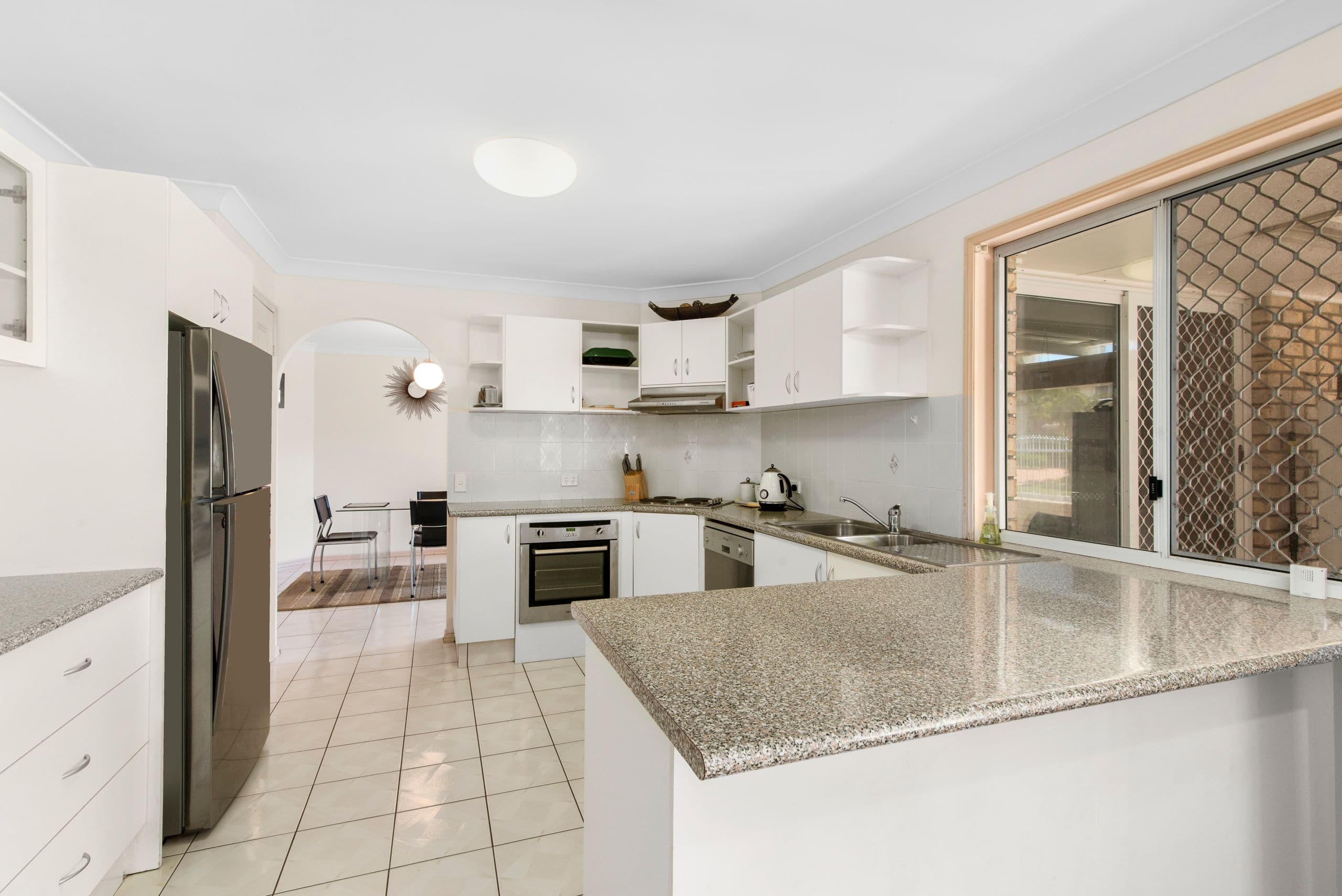 7 Saffron Street, Elanora QLD 4221, Elanora - Thumbnail 4