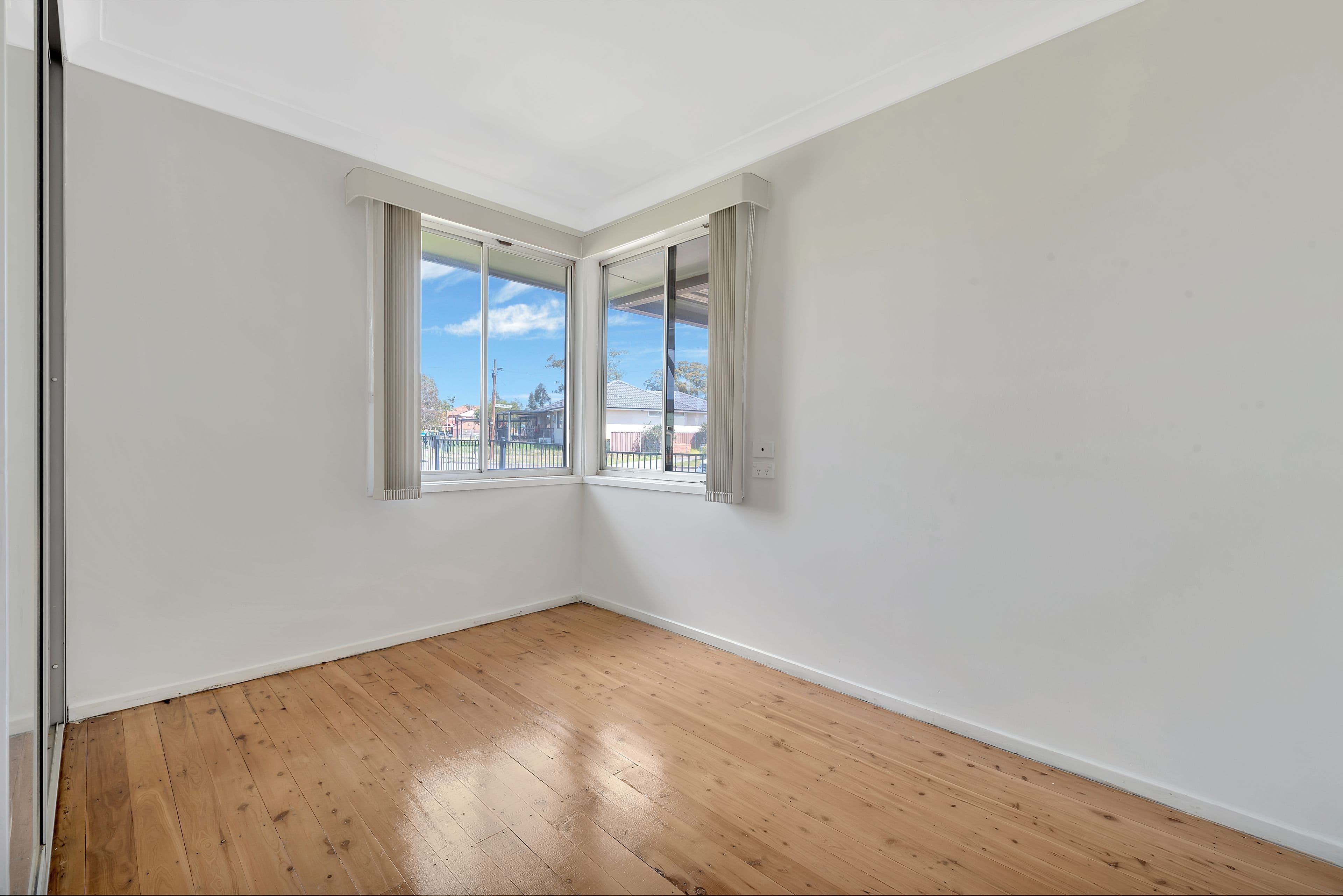 4 Hakea Close, Casula - Thumbnail 6