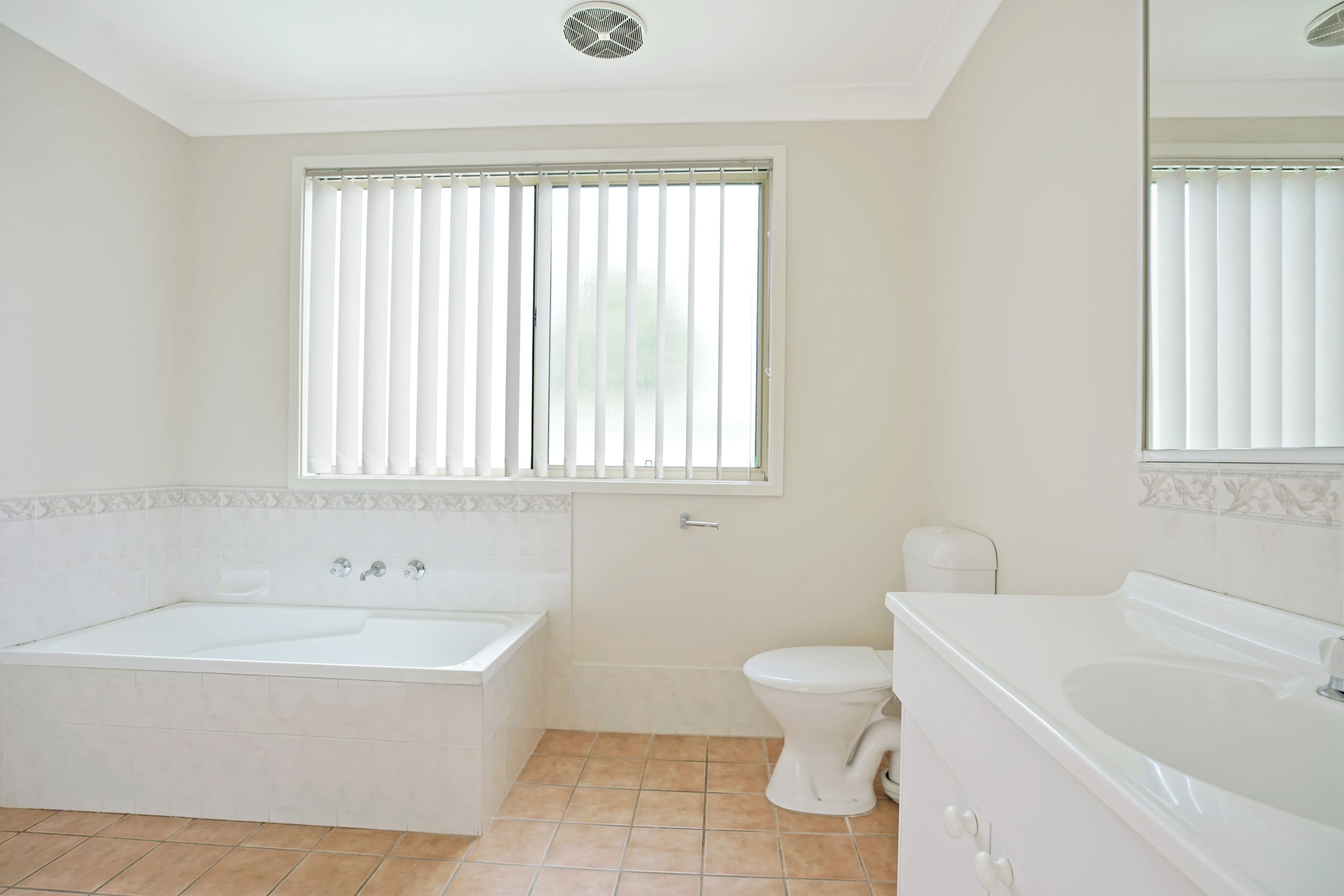 2 Butcherbird Place, Glenmore Park - Thumbnail 8