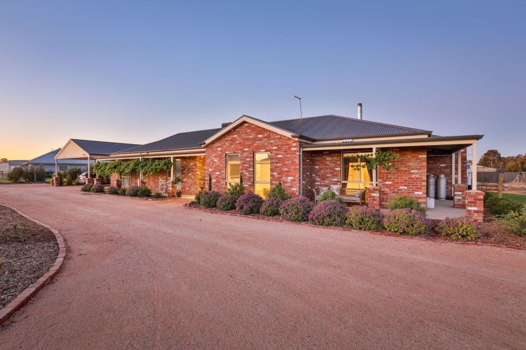 6 Monarch Court, Nichols Point VIC 3501, Nichols Point - Image 1