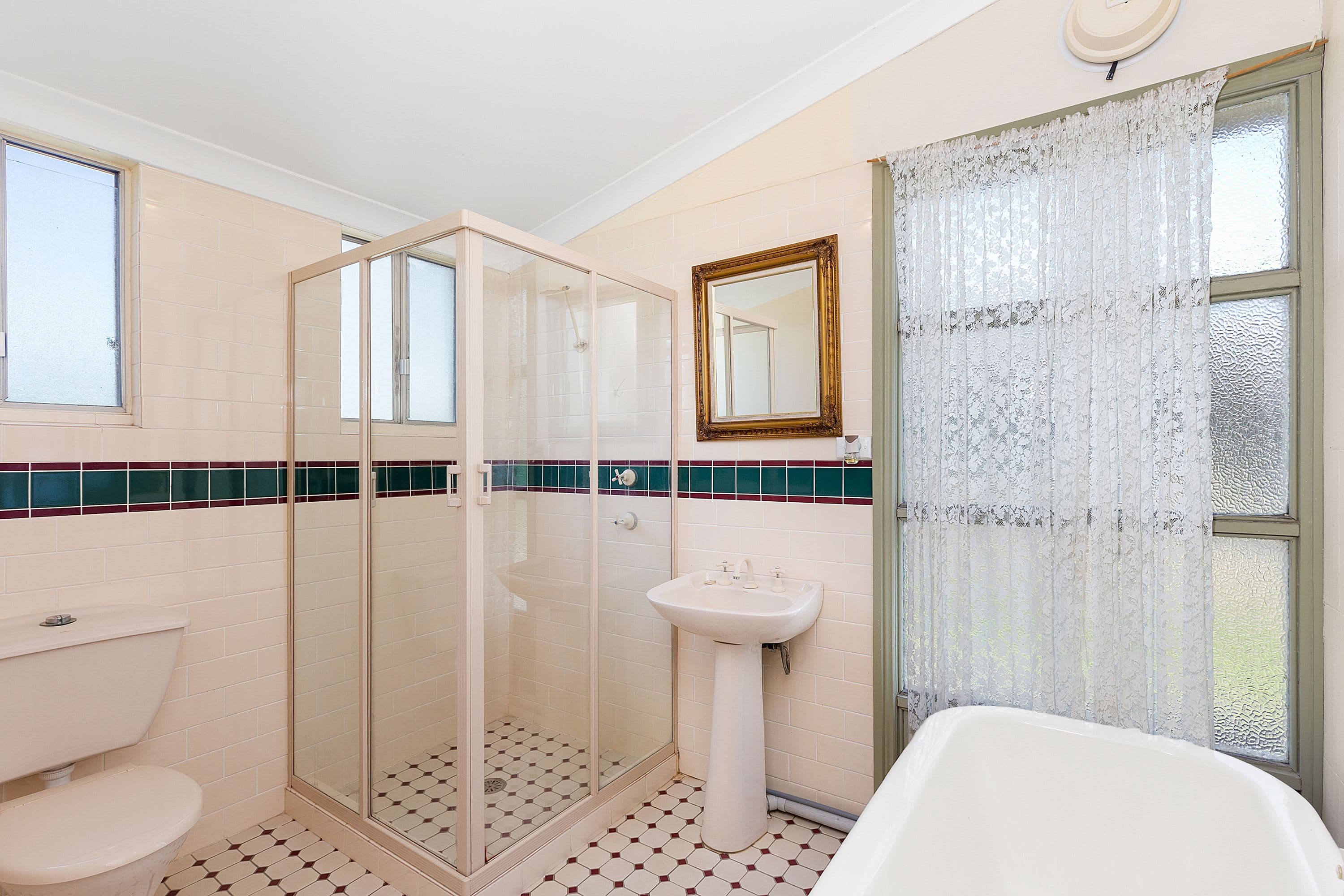 77 Lascelles Street, Braidwood - Thumbnail 6