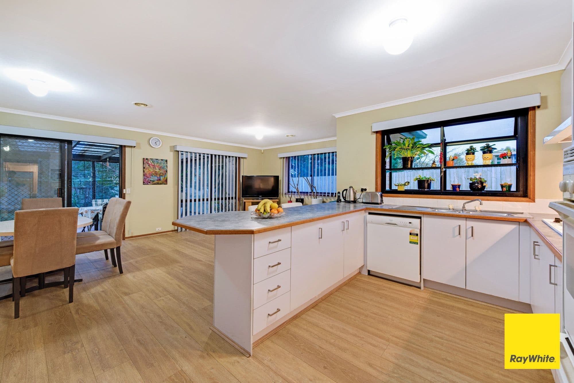23 Sunbird Crescent, Hoppers Crossing VIC 3029, Hoppers Crossing - Thumbnail 4