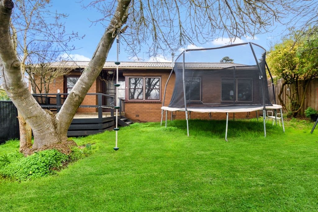 1/824 Chisholm Street, Black Hill  Victoria  3350, Australia, Black Hill - Thumbnail 2