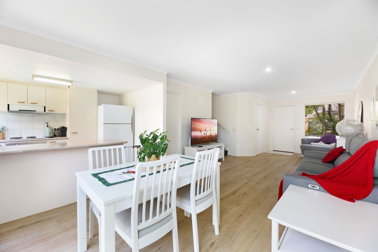 643 Pine Ridge Road, Biggera Waters QLD 4216, Biggera Waters - Thumbnail 6