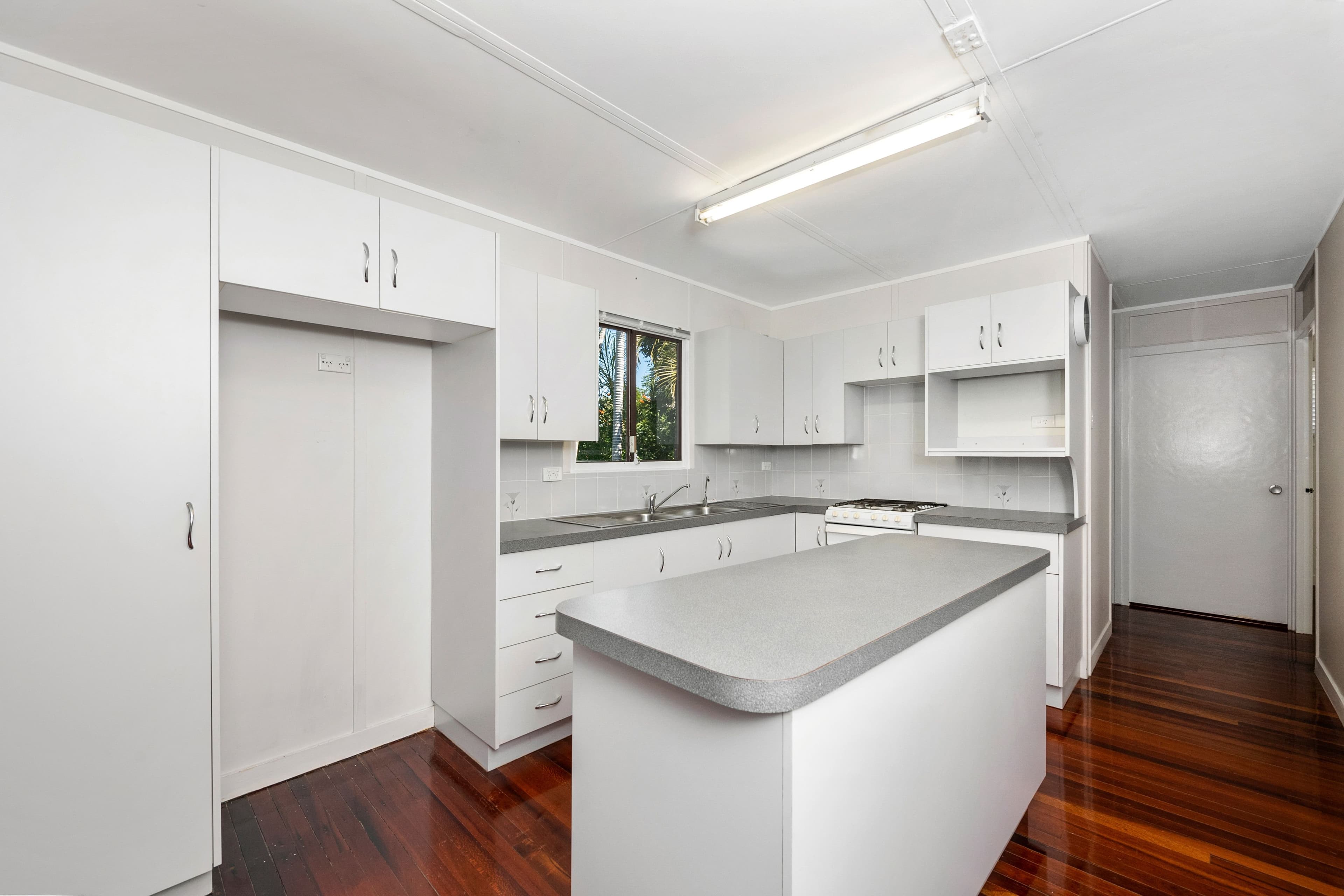 21 Jenkins Street, Kirwan QLD 4817, Kirwan - Thumbnail 5