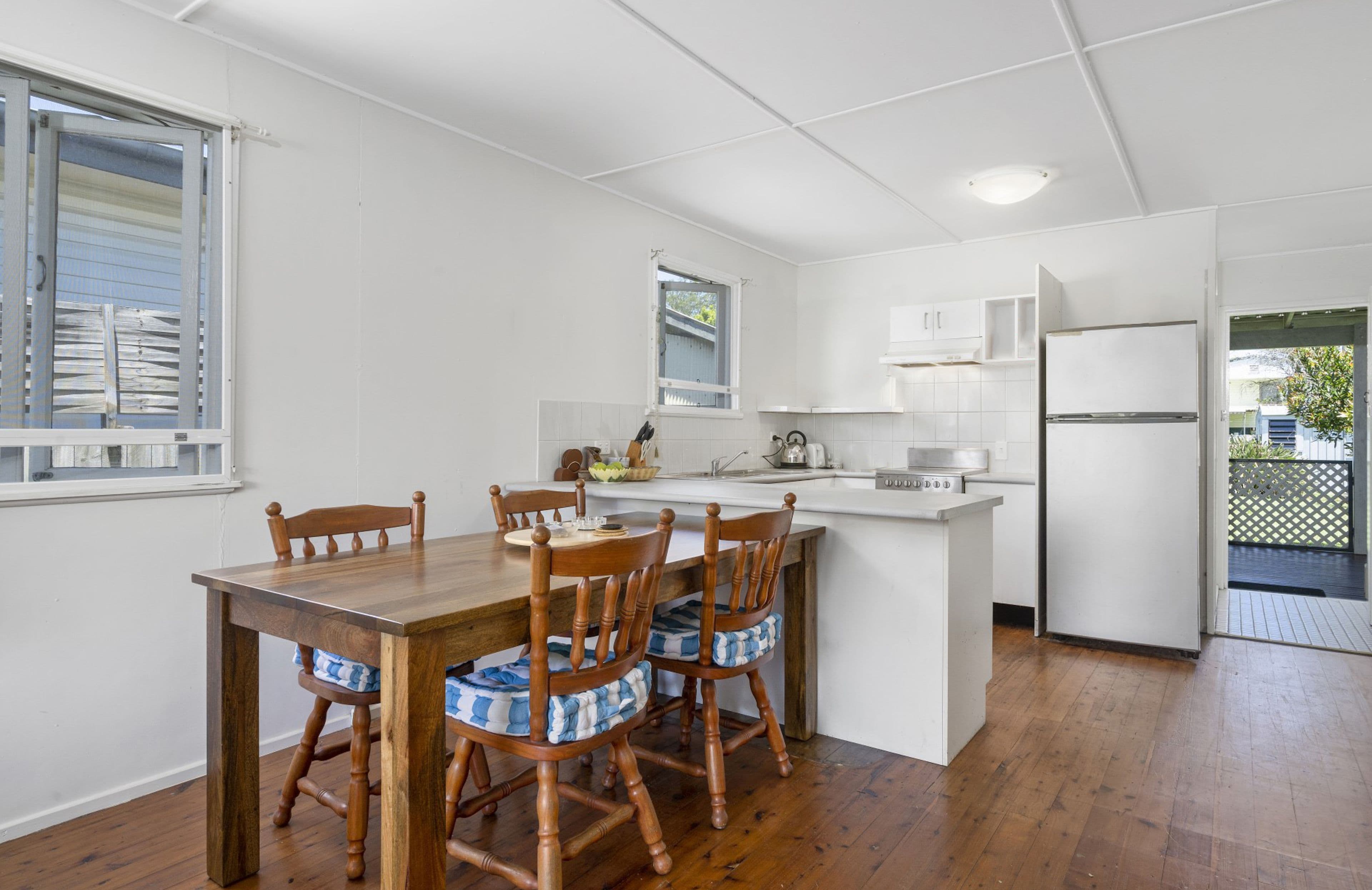 27 Mary Street, Redcliffe QLD 4020, Redcliffe - Thumbnail 3