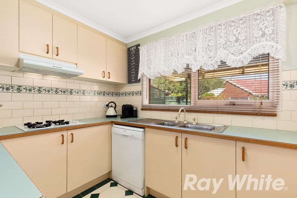5 Narev Court, Rowville VIC 3178, Rowville - Thumbnail 2