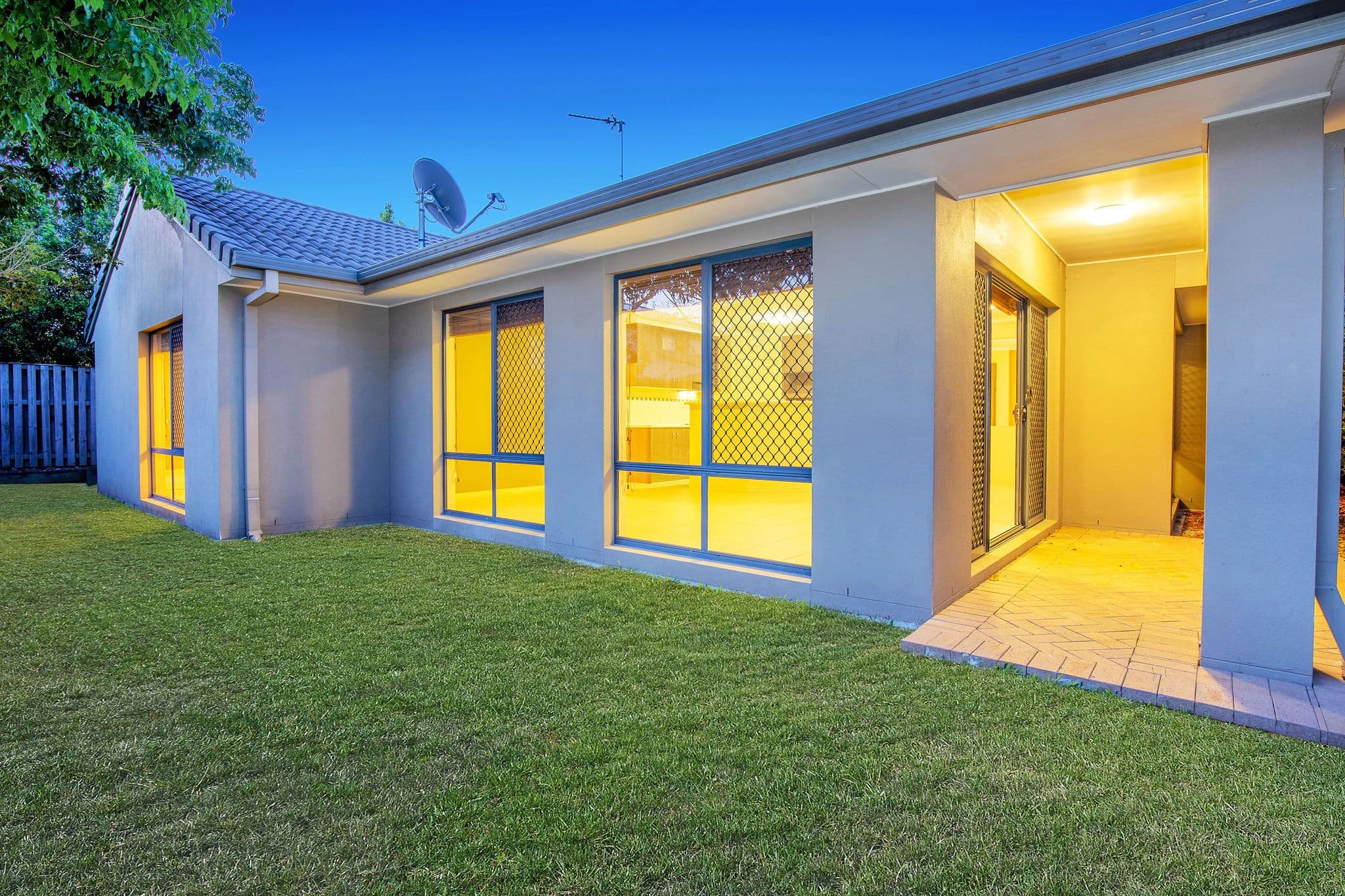 9 Flamevine Street, Upper Coomera QLD 4209, Upper Coomera - Thumbnail 6