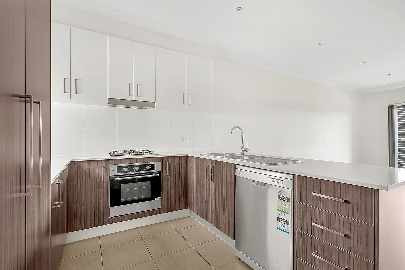 7 Cohen Walk, Craigieburn VIC 3064, Craigieburn - Thumbnail 3