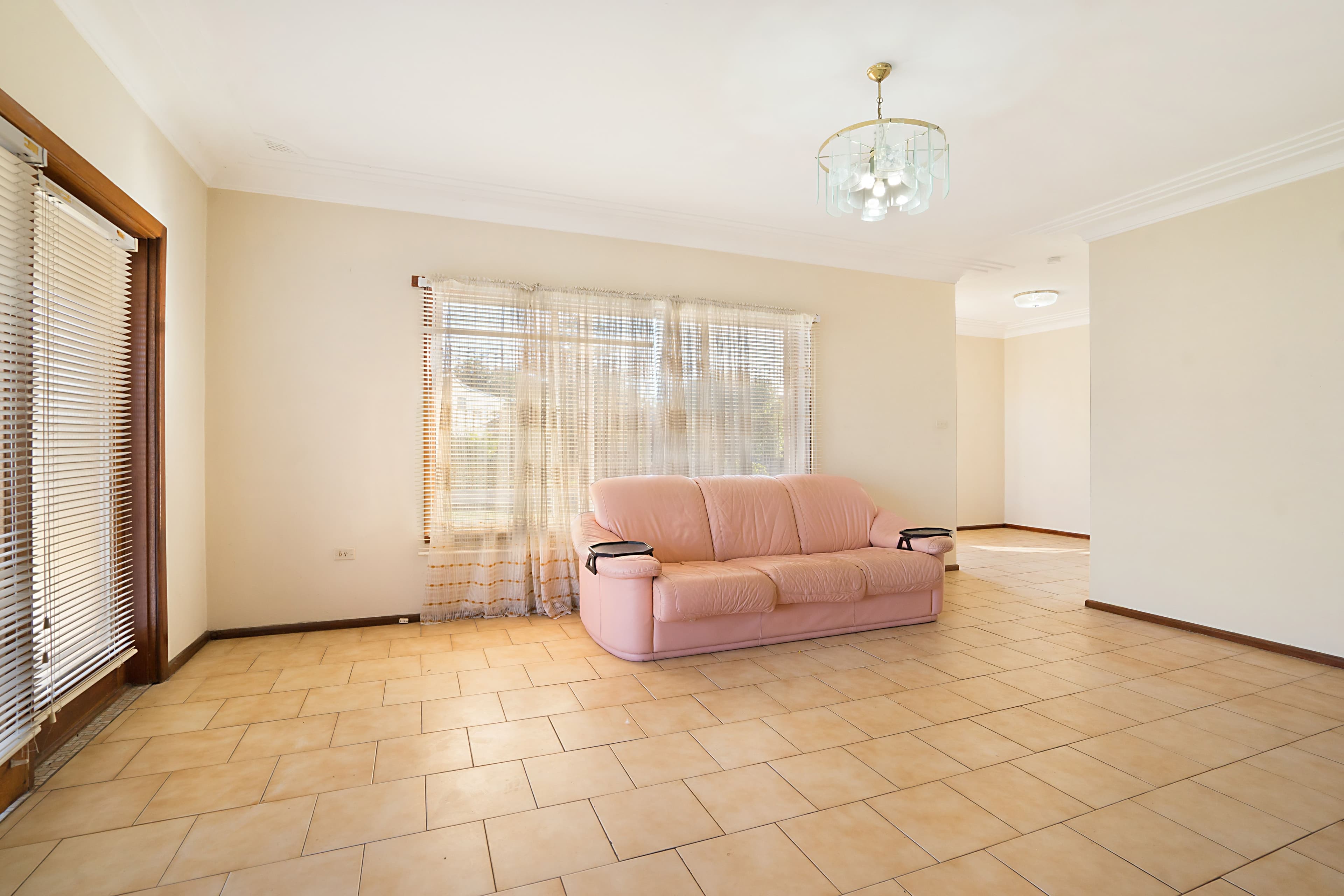 8 Azalea Avenue, Woy Woy - Thumbnail 4