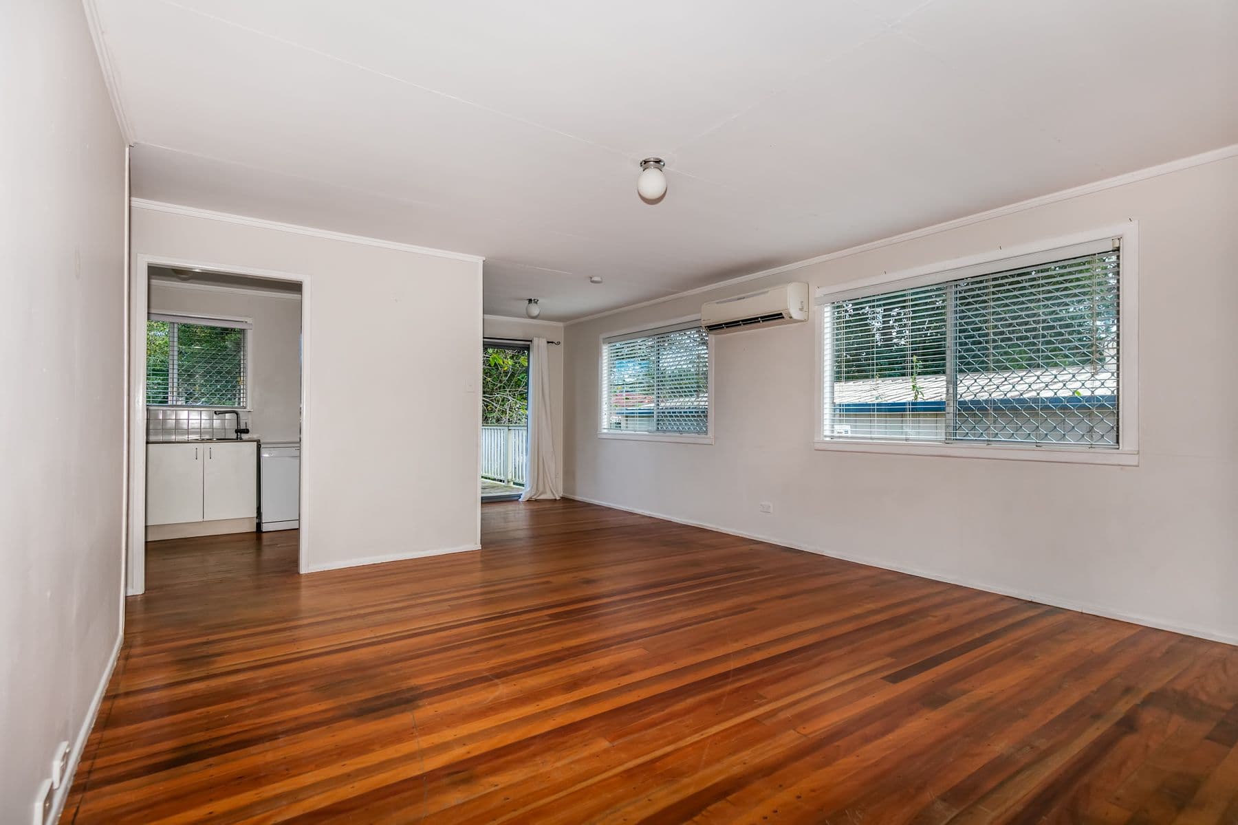 3 Charlane Street, Underwood QLD 4119, Underwood - Thumbnail 4