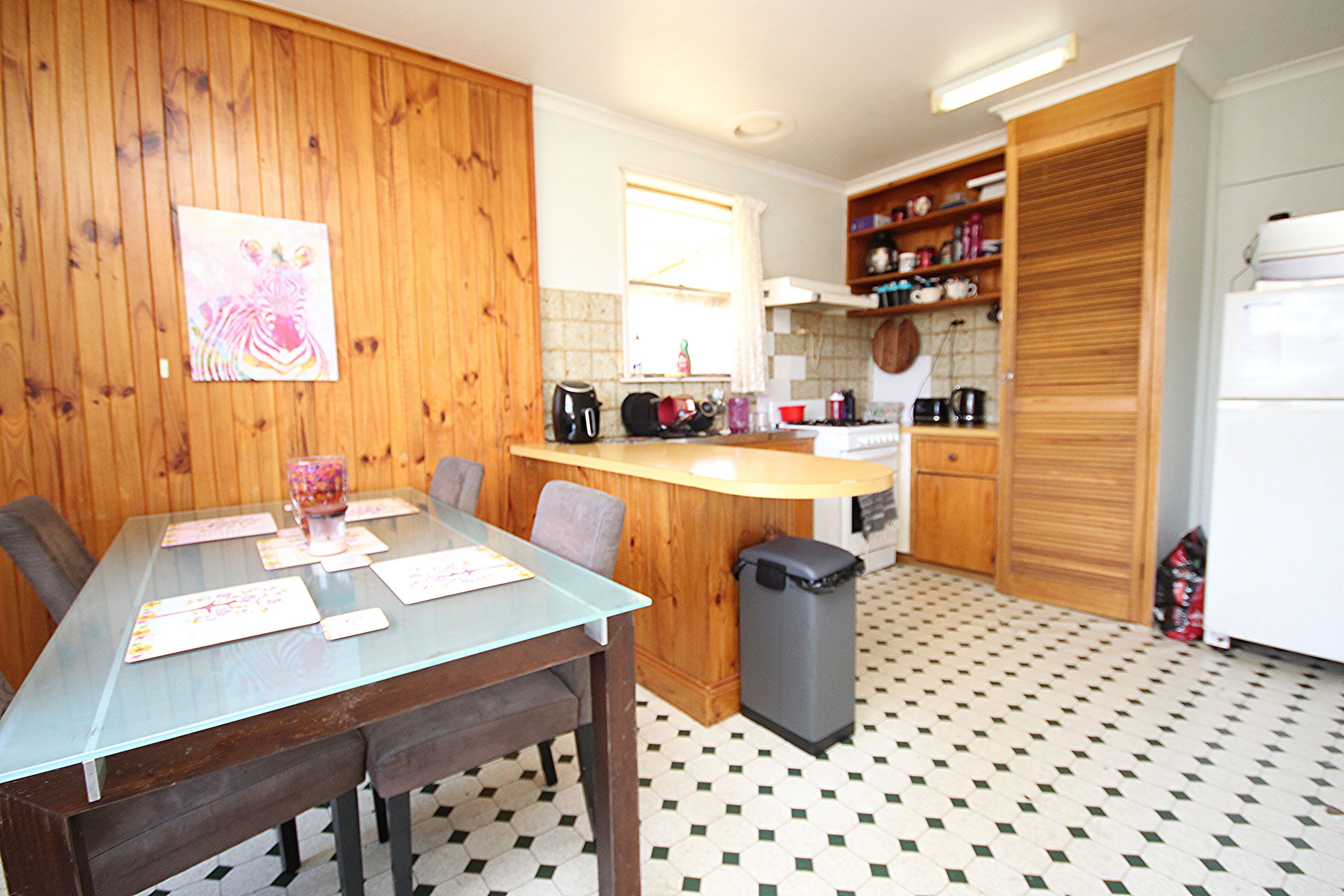 6 Bleakley Street, Horsham VIC 3400, Horsham - Thumbnail 2