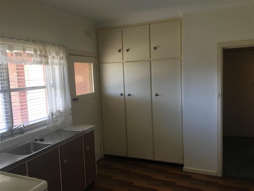 40 Carey Street, Tumut - Thumbnail 4