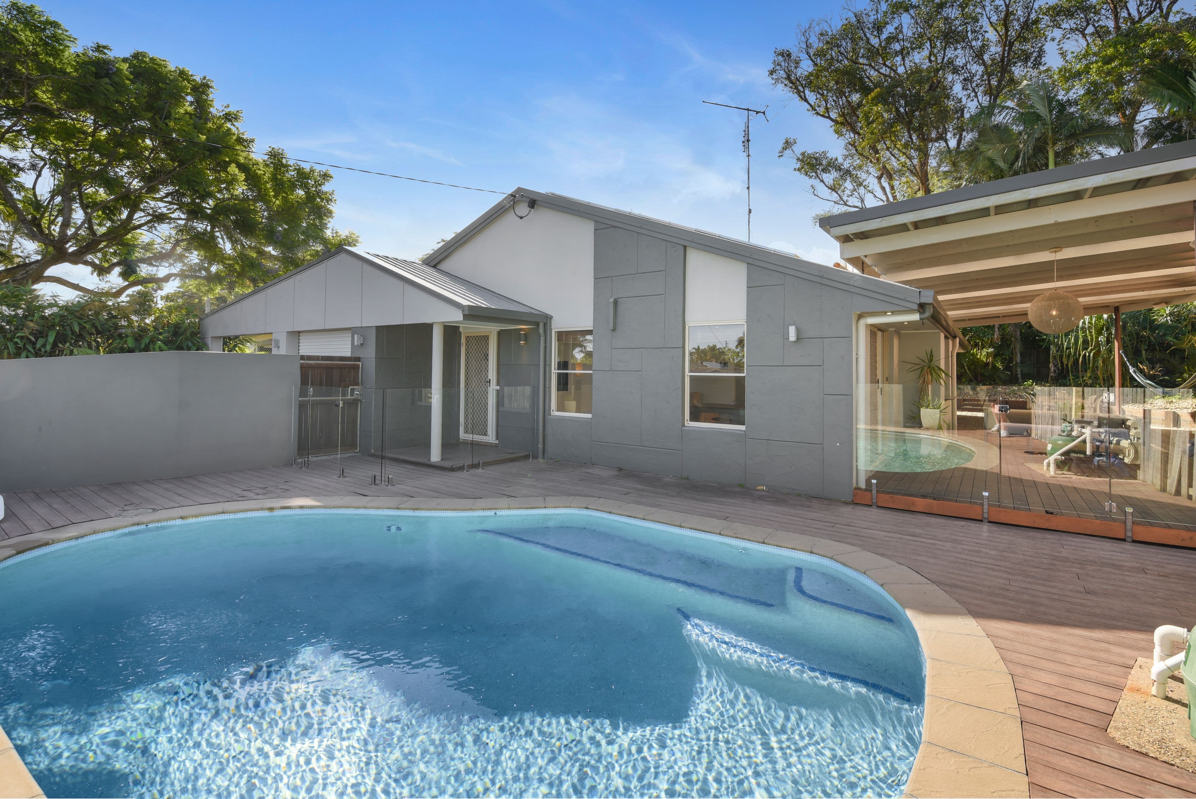 16 Poinciana Avenue, Mooloolaba QLD 4557, Mooloolaba - Thumbnail 5