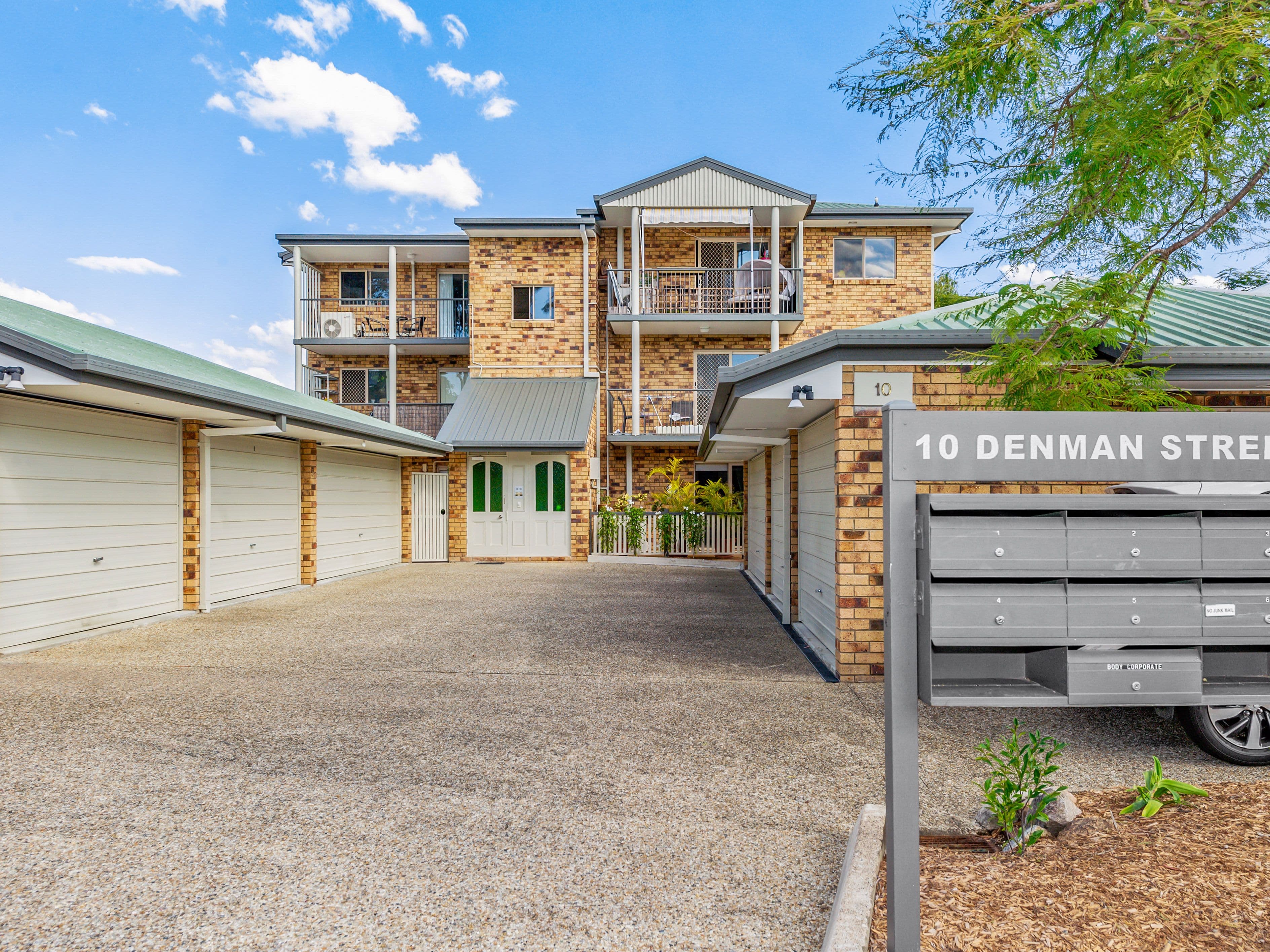 10 Denman Street, Alderley QLD 4051, Alderley - Thumbnail 2