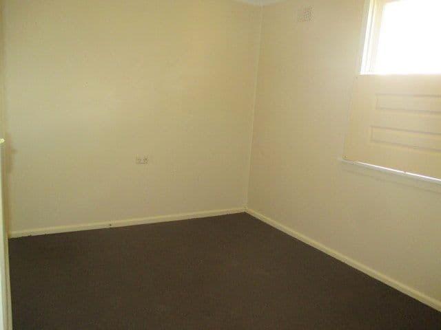 10 Greene Avenue, Coonamble - Thumbnail 5