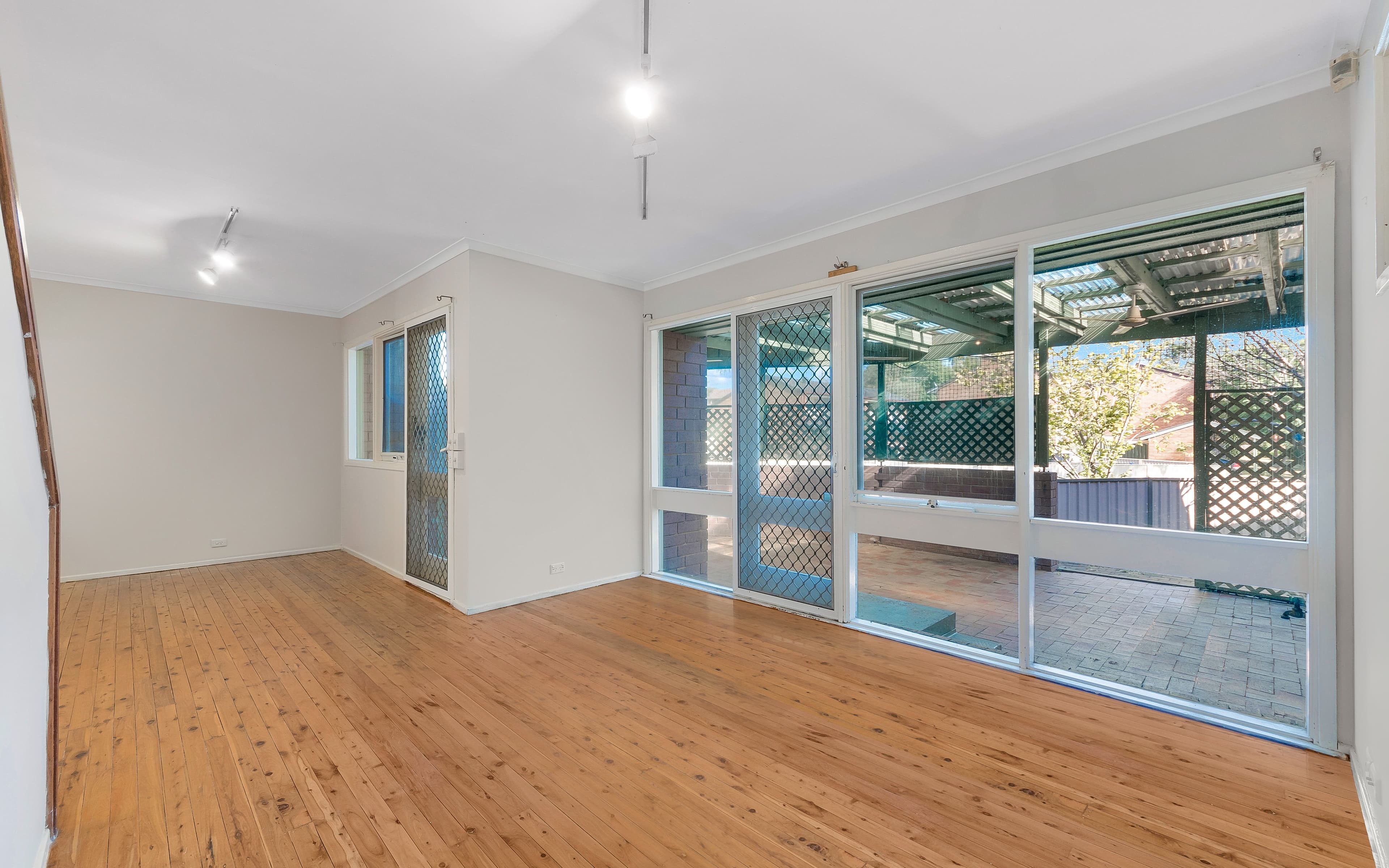 1 Park Row, Bradbury NSW 2560, Bradbury - Thumbnail 2