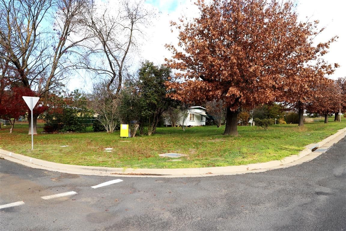 43 Lynch Street, Adelong - Thumbnail 7